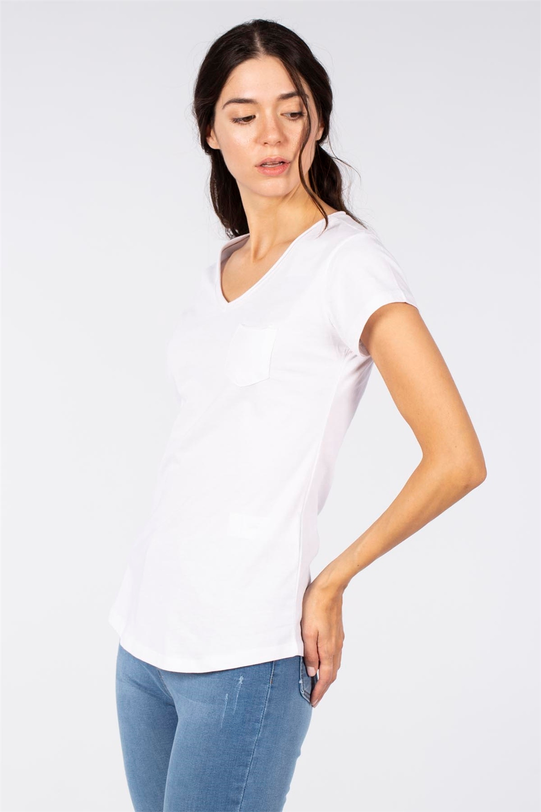 Tek Cepli V Yaka Basic T-Shirt-Beyaz