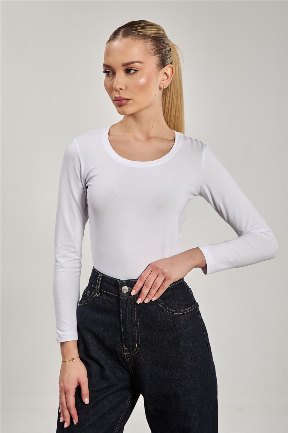 U yaka uzun kol body-K652 Beyaz