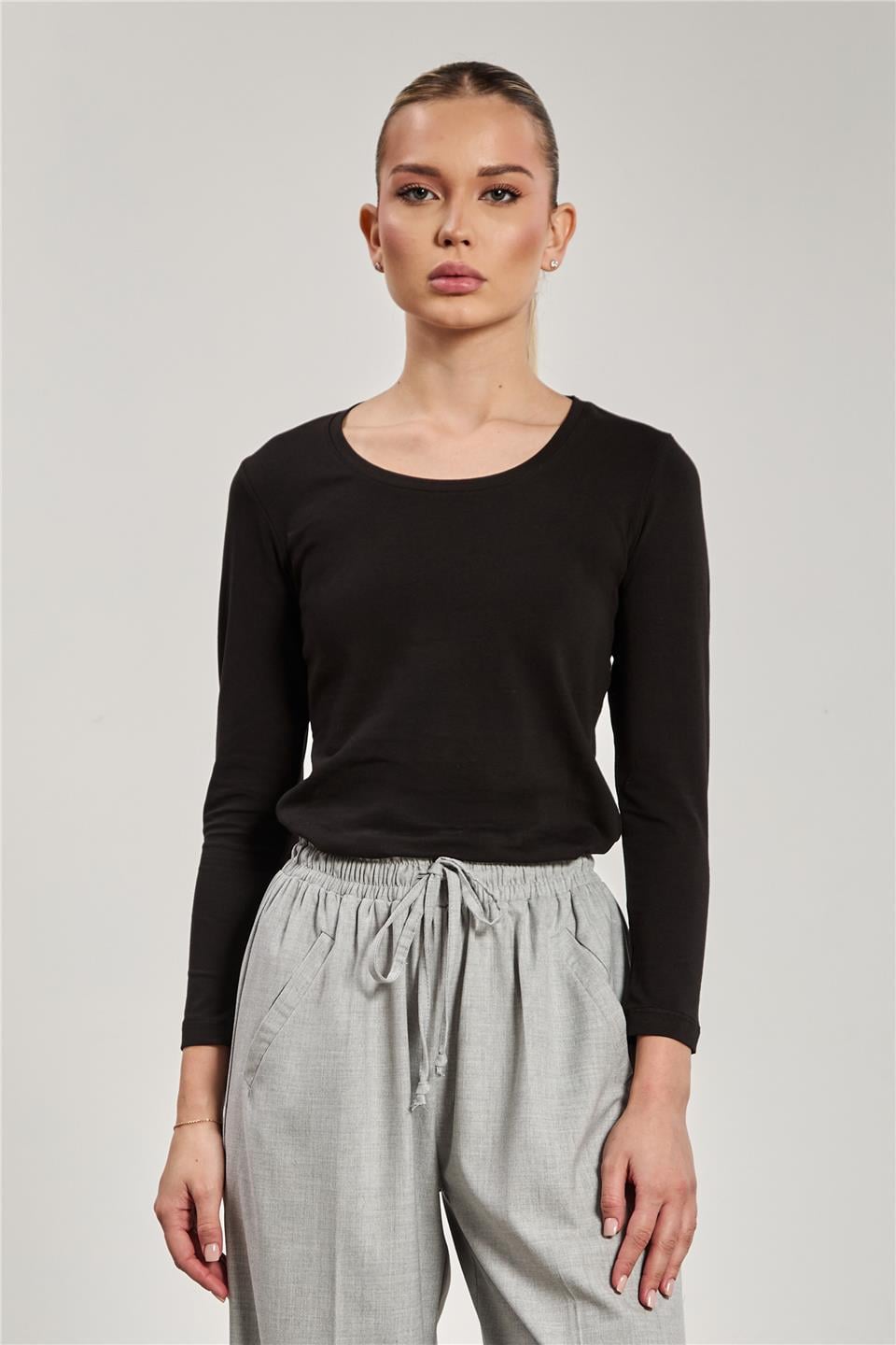 U yaka uzun kol body-K652 Siyah