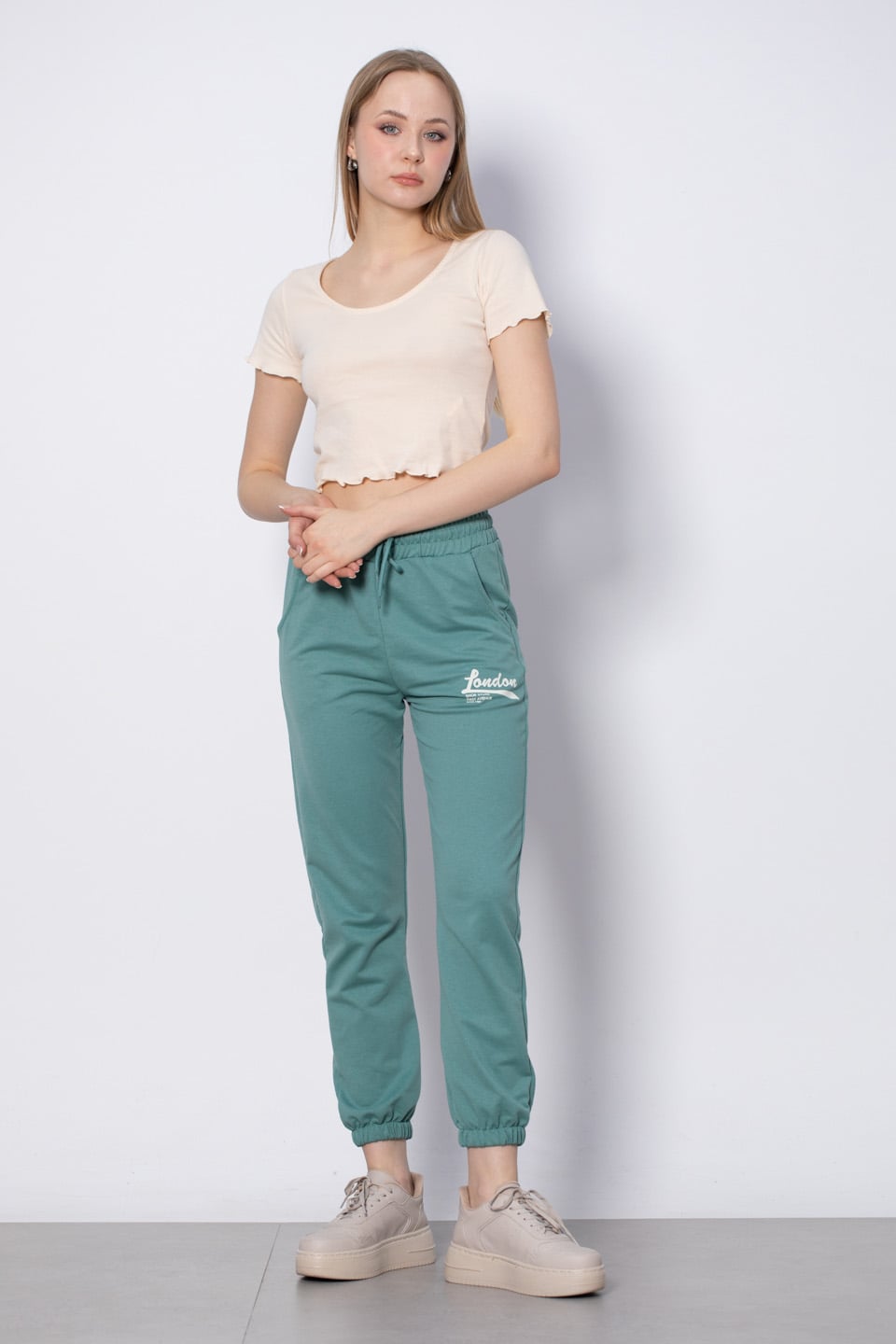 V Yaka Crop T-Shirt - Bej