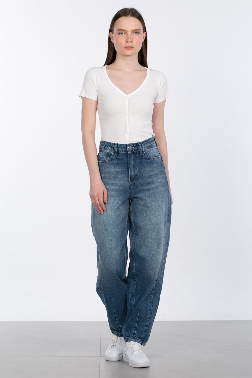 V yaka düğmeli crop body-DVN0980 Ekru