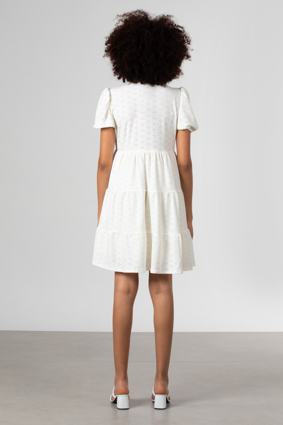 V yaka kısa kollu mini elbise-S0012761 Ekru