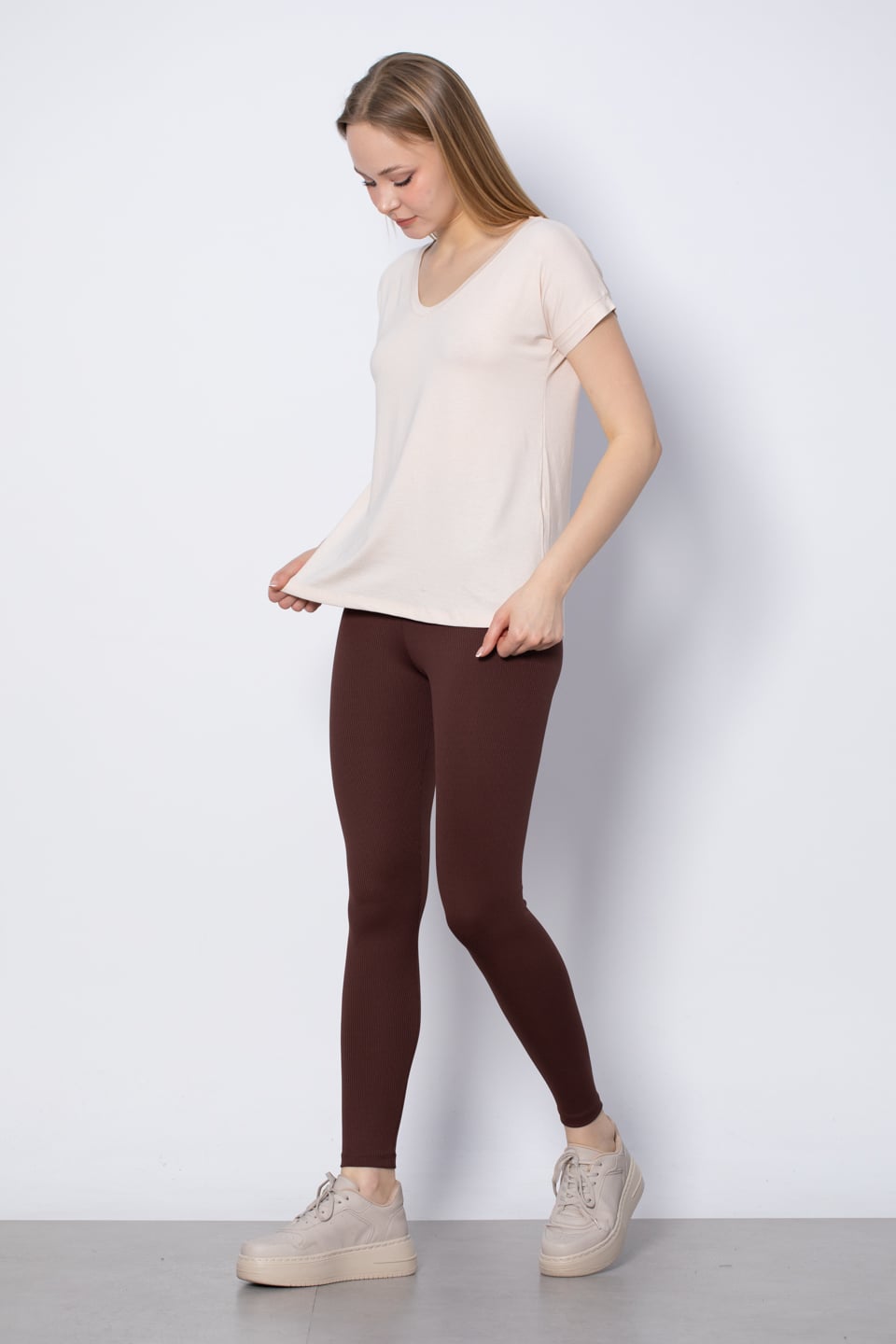 V Yaka Yırtmaçlı T-Shirt - Taş
