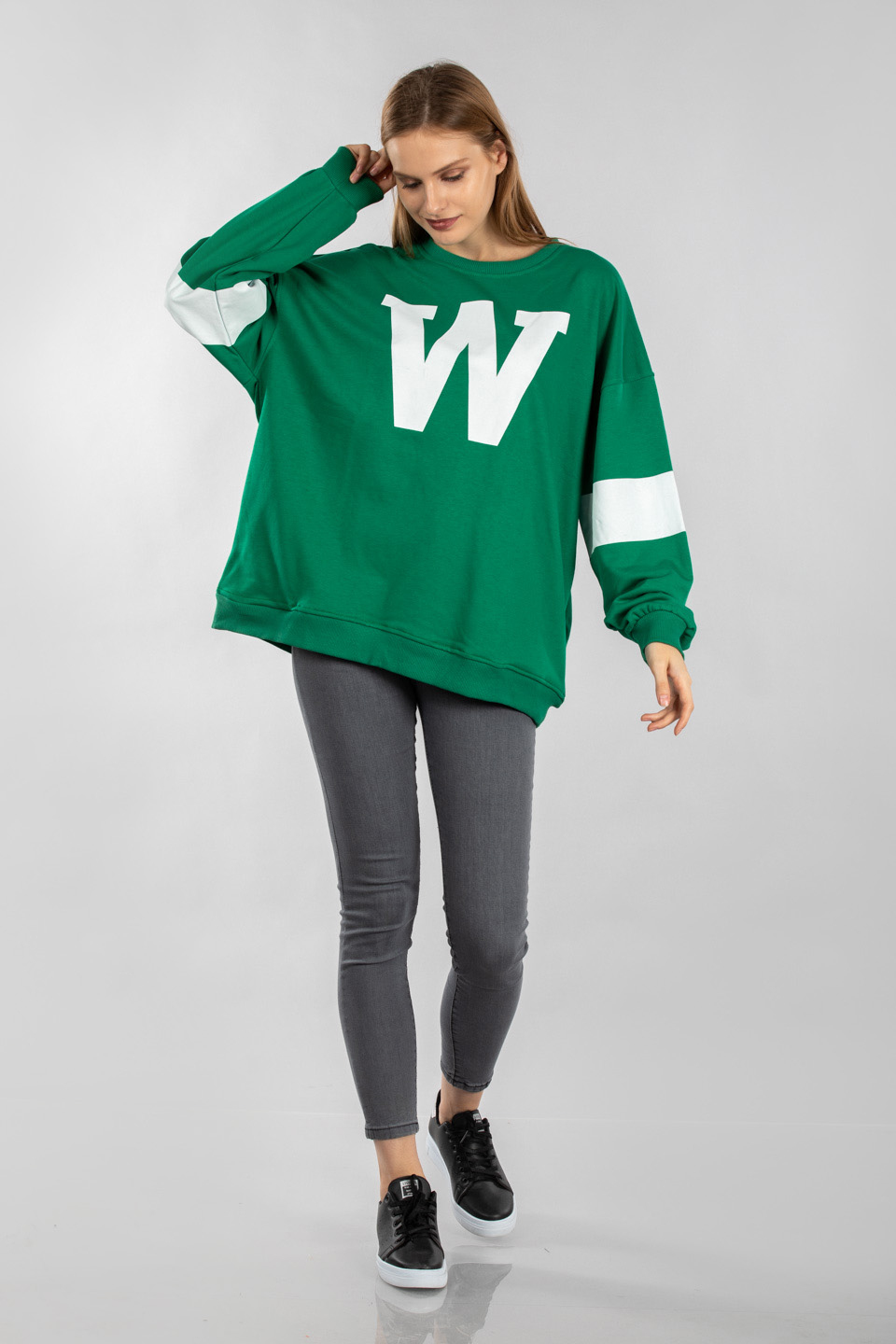 W baskılı oversize sweatshirt-5194 Benetton/Beyaz