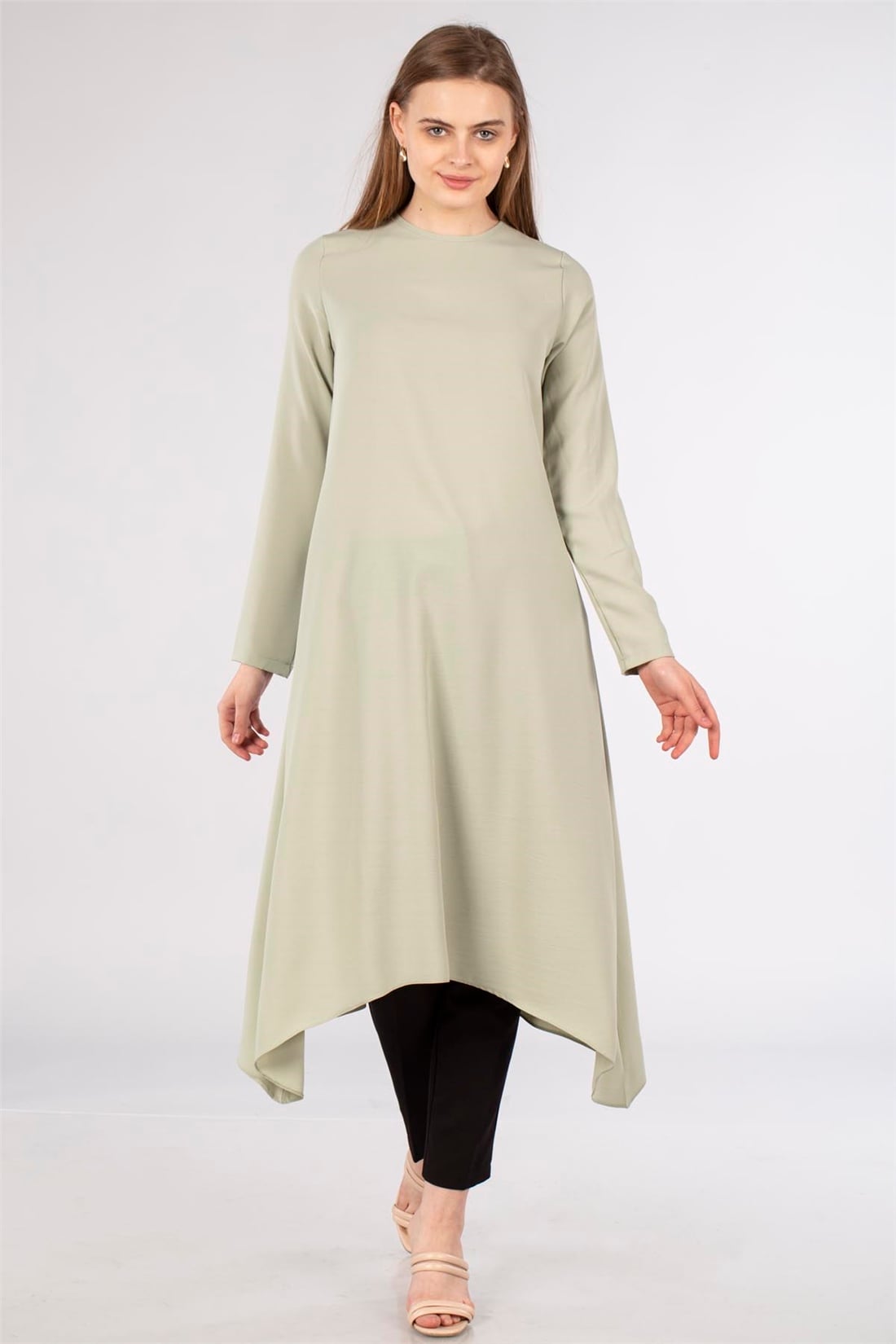 Yakası Biyeli Asimetrik Tunik-Mint