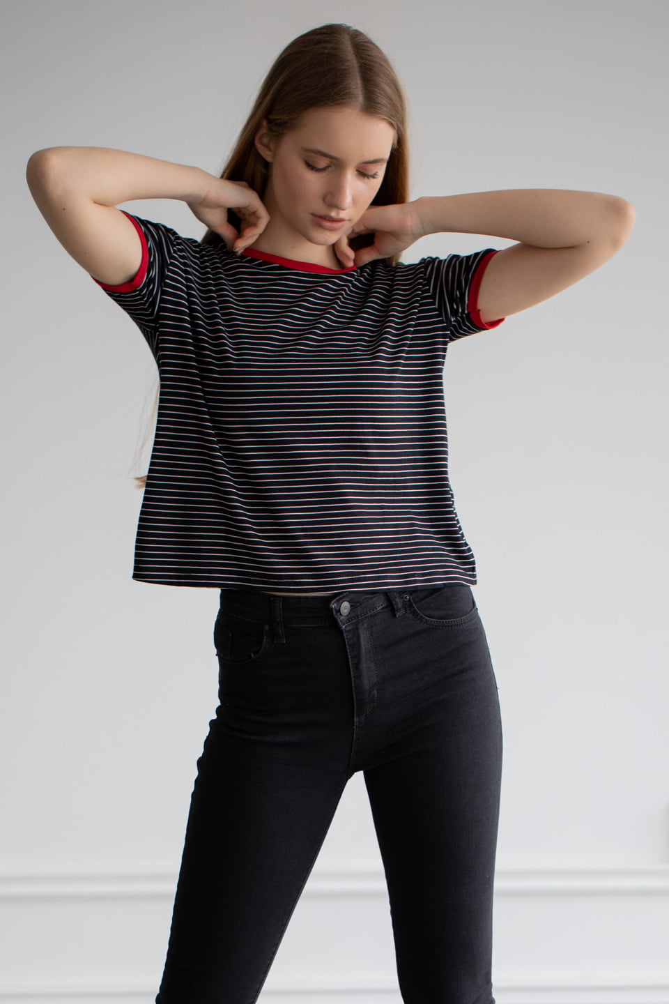 Yakası ve kol ribanası renkli çizgili t-shirt-6060 Kırmızı/Siyah