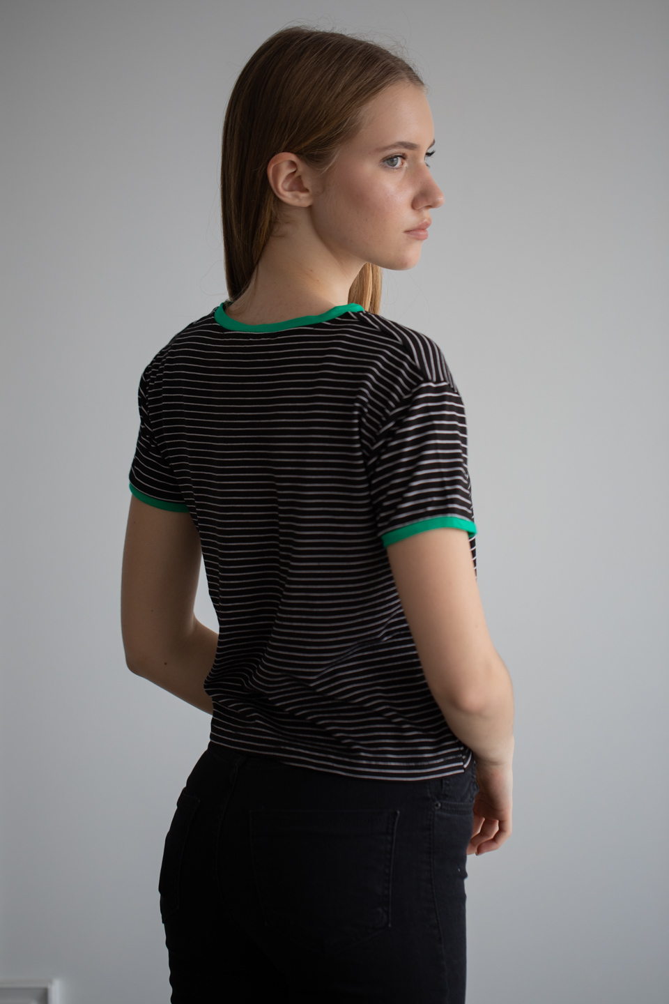Yakası ve kol ribanası renkli çizgili t-shirt-6060 Siyah/Benetton