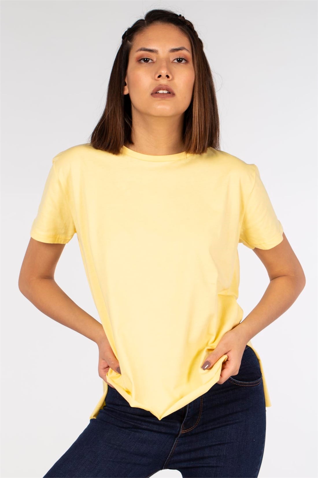 Yanları Yırtmaçlı Basic T-Shirt-Sarı