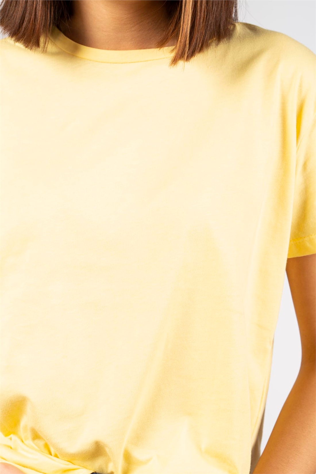 Yanları Yırtmaçlı Basic T-Shirt-Sarı