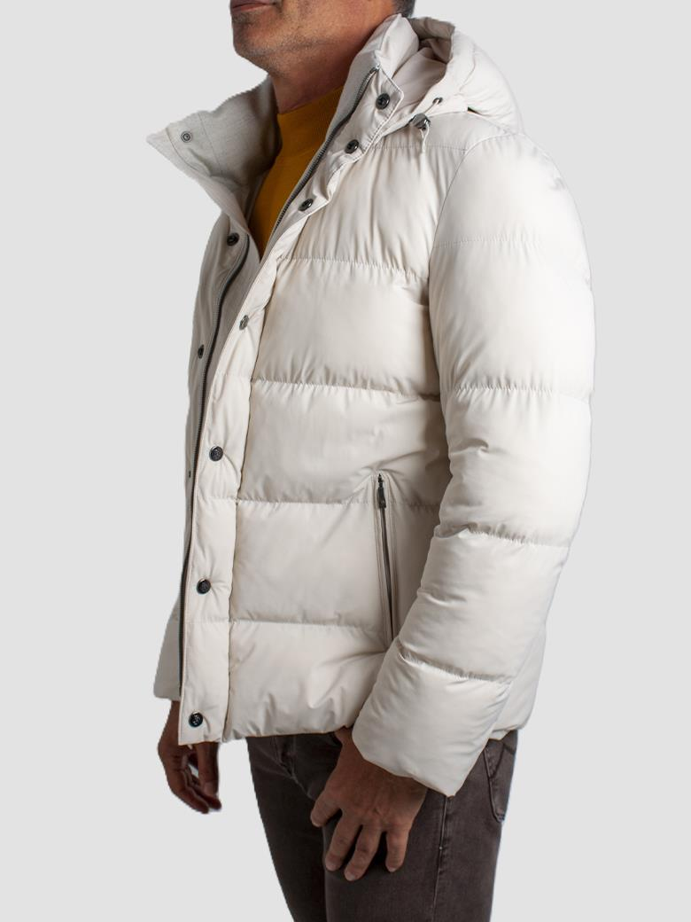 Standart Fit Elyaf Dolumlu Kapüşonlu Kemik Şişme Mont