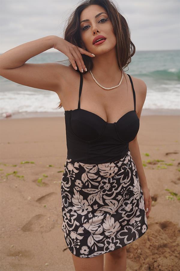 Starinci MayoKaplı Elbise Mayo Şortlu Siyah Beyaz Yaprak