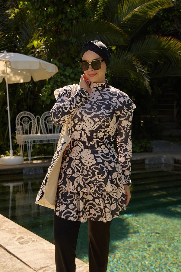 Starinci MayoTam Kapalı Mayo Likralı Fulya Model Beyaz Yaprak Desenli Siyah