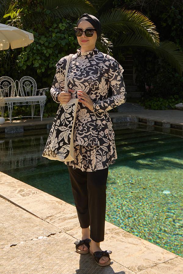 Starinci MayoTam Kapalı Mayo Likralı Fulya Model Beyaz Yaprak Desenli Siyah