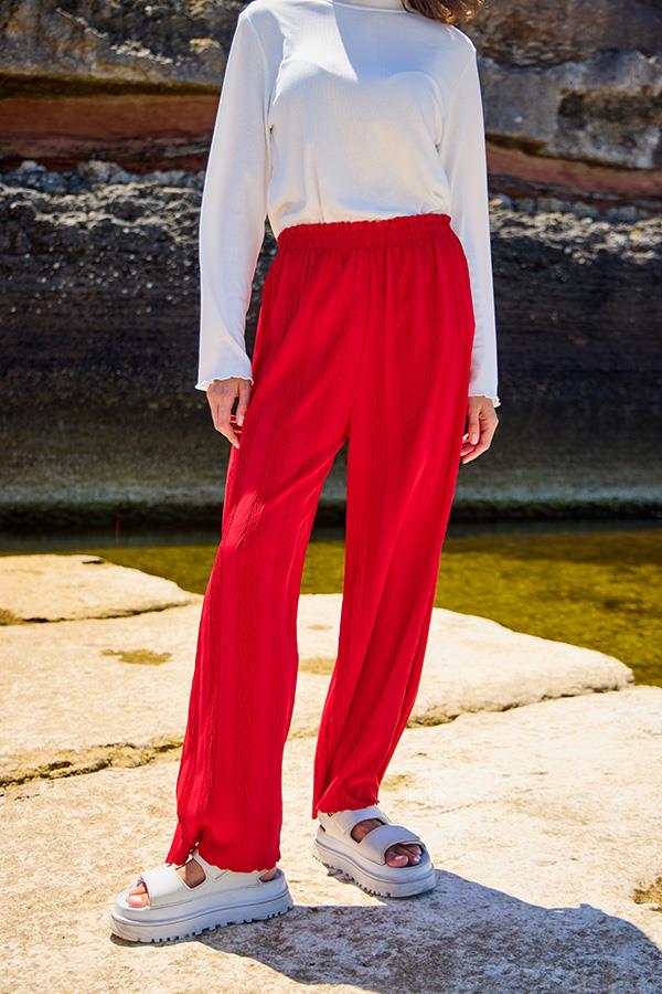 KatreKadın Pantolon Hafif Kumaş Piliseli Kırmızı