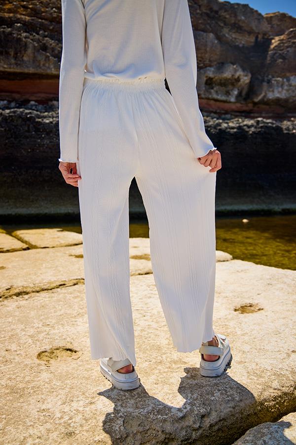 KatreKadın Pantolon Hafif Kumaş Piliseli Beyaz