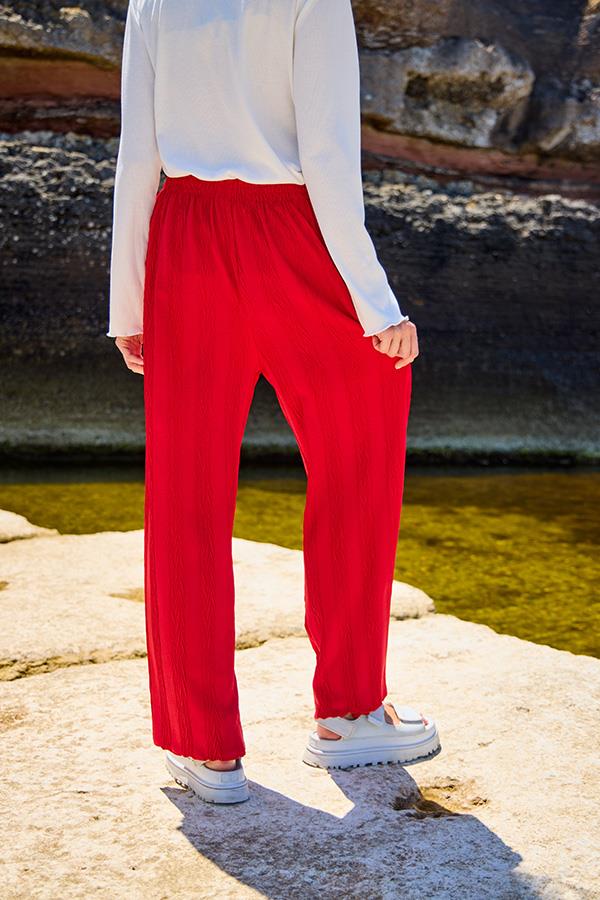KatreKadın Pantolon Hafif Kumaş Piliseli Kırmızı