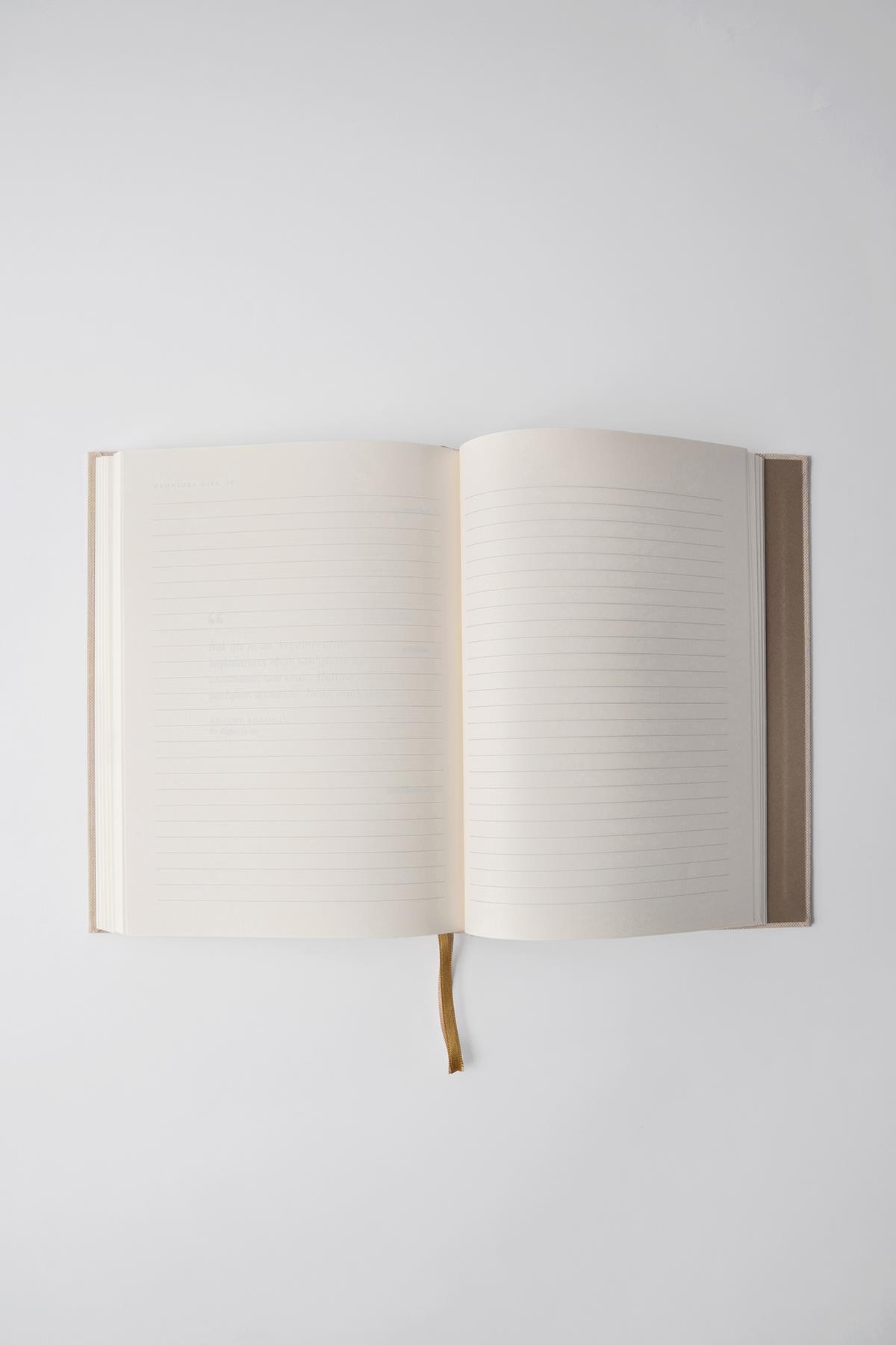 Lugat365 x Karatis 16*22 144 Yaprak Süresiz Ajanda