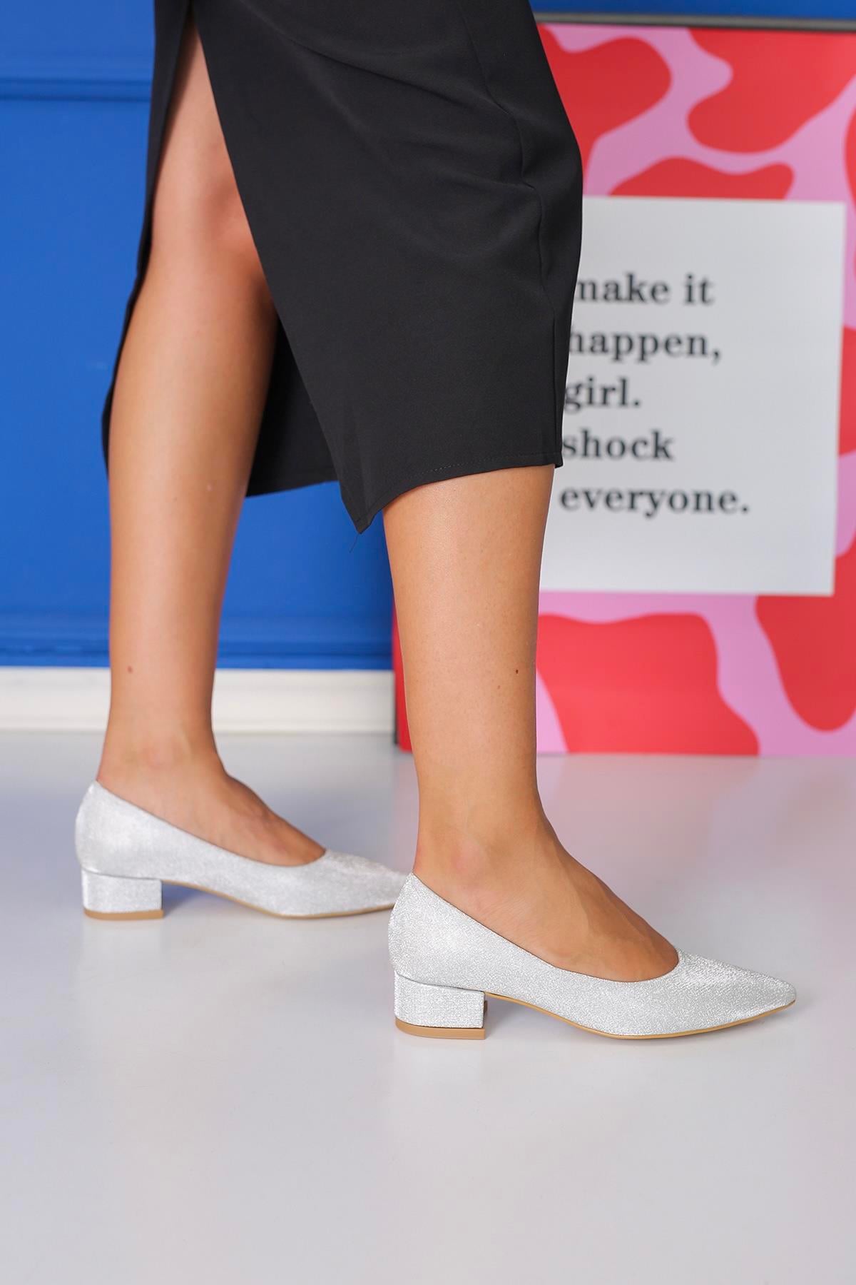 AG1050 MODEL 3 CM TOPUKLU AYAKKABI BABET GUM.SIMLI