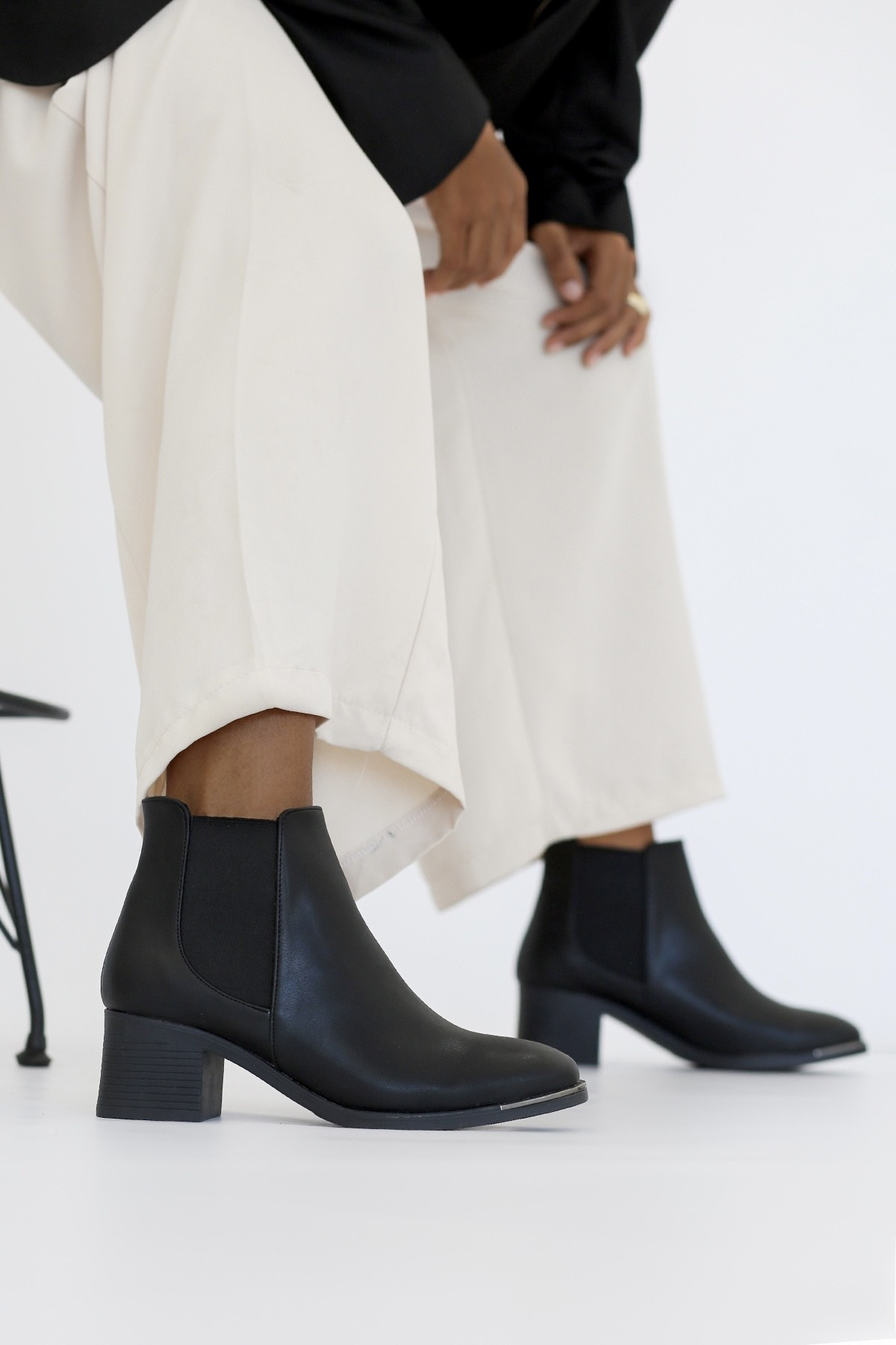 ALVİN  5 Cm Topuklu Zara Model Kisa Bot Siyah