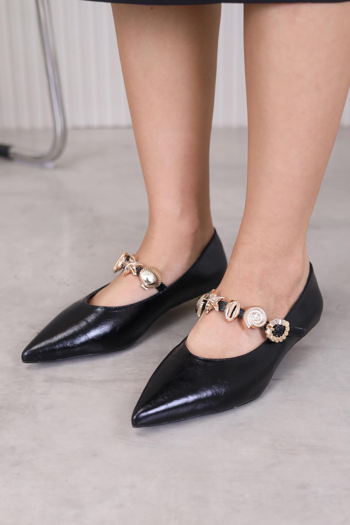 amora model 1 cm topuklu yeni sezon topuklu ayakkabı babet SIYAH