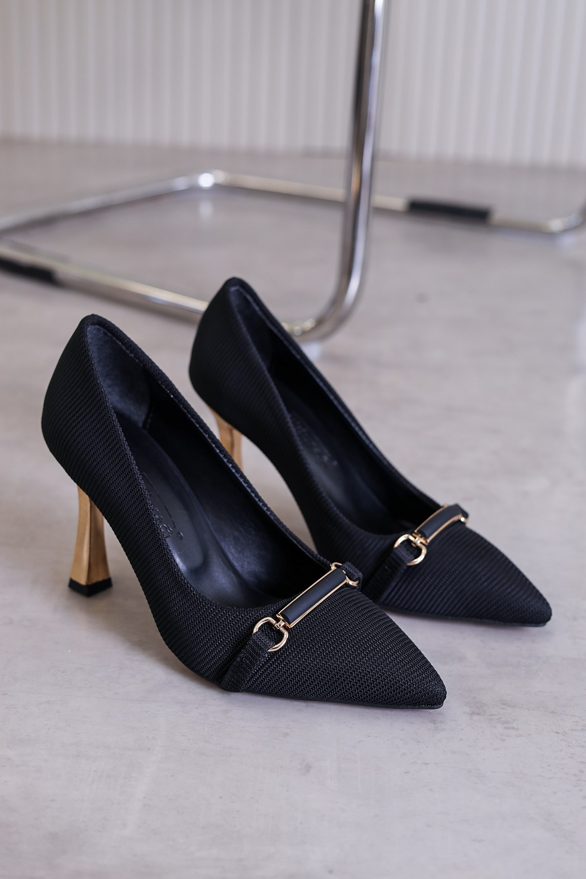 an820 model 8 cm topuklu  yeni sezon topuklu ayakakbı stiletto SIY.ALTIN