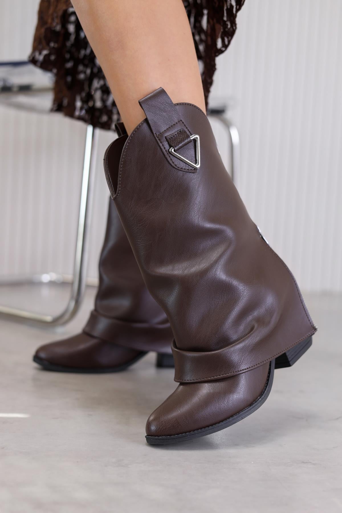 barnes  model 5 cm topuklu yeni sezon kısa çizme KAHVE