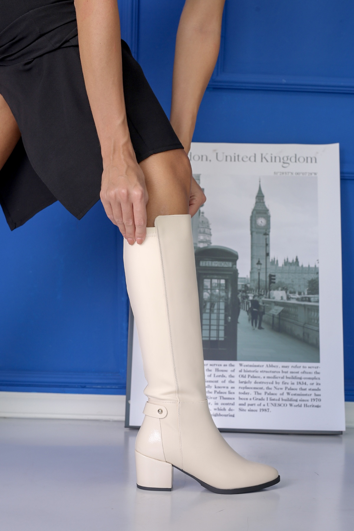 BARNEY MODEL PREMİUM KALİTE 5 CM TOPUKLU  SİHİRLİ ÇİZME TEN