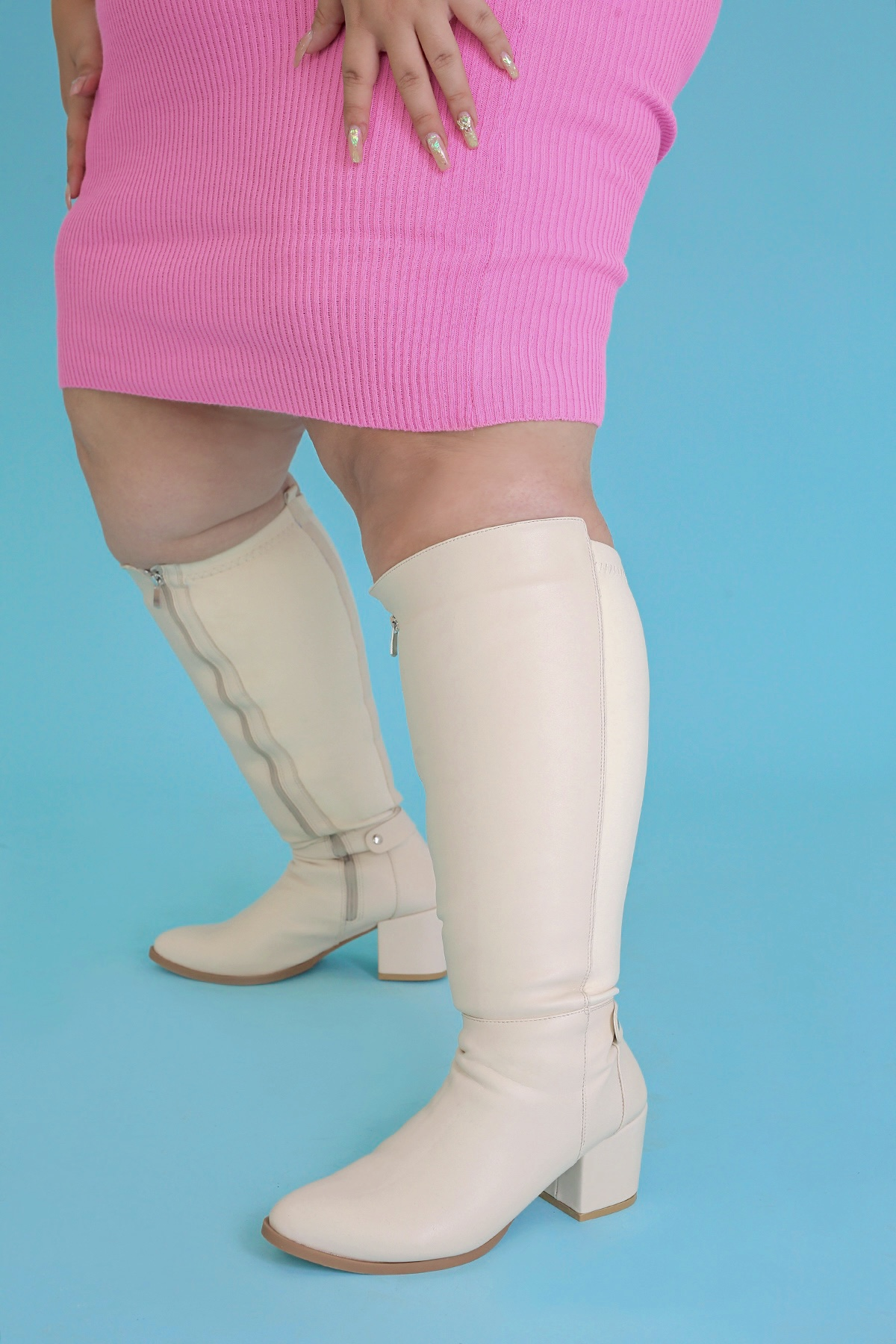 BARNEY MODEL PREMİUM KALİTE 5 CM TOPUKLU  SİHİRLİ ÇİZME TEN