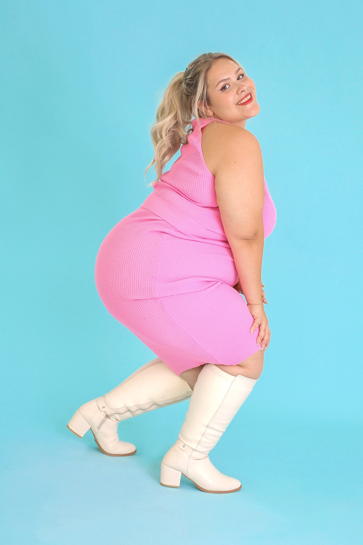 BARNEY MODEL PREMİUM KALİTE 5 CM TOPUKLU  SİHİRLİ ÇİZME TEN