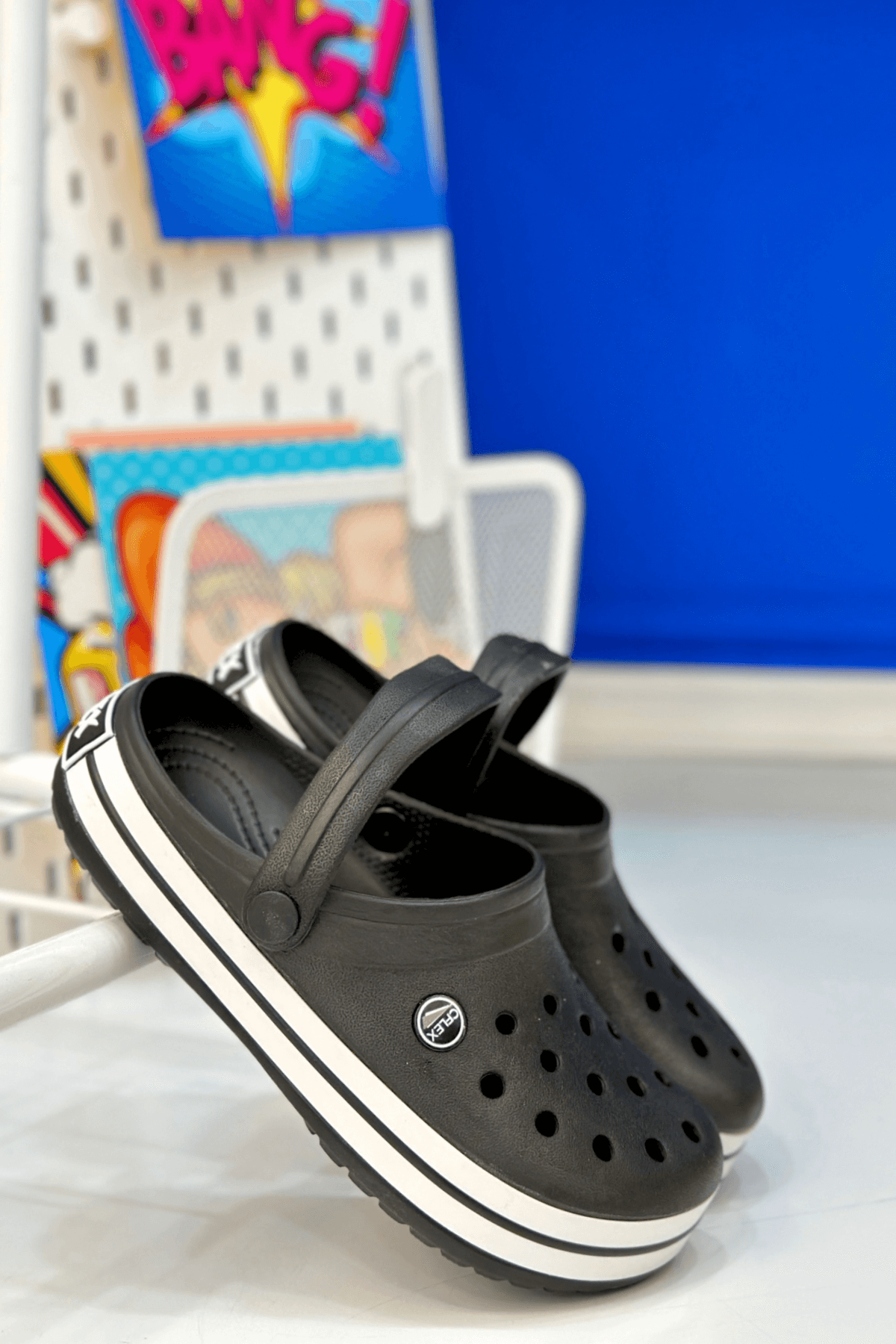 cflex-model-yen-isezon-crocs-