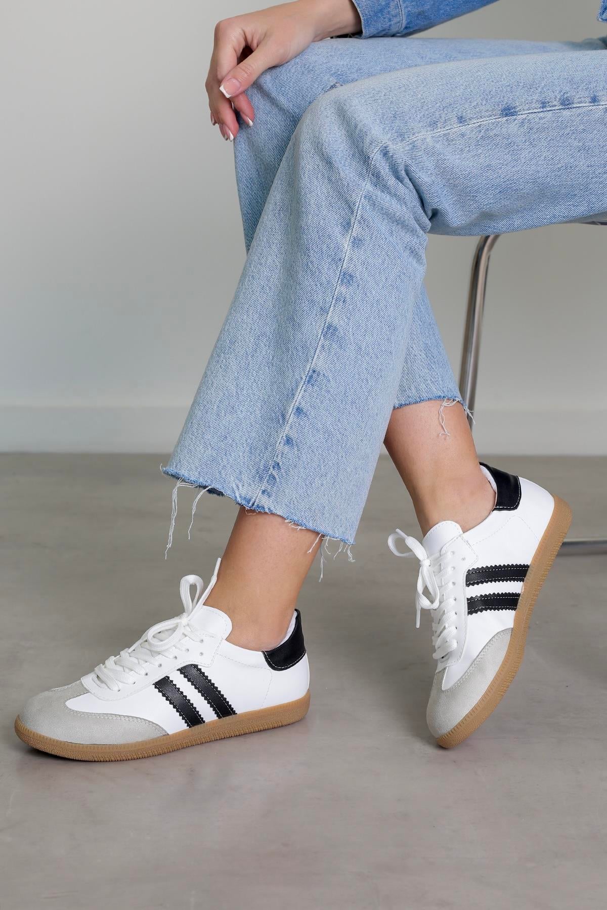 CL501 MARKA MODEL 2 CM TABANLI YENİ SEZON SPOR AYAKKABI BEY.SIY