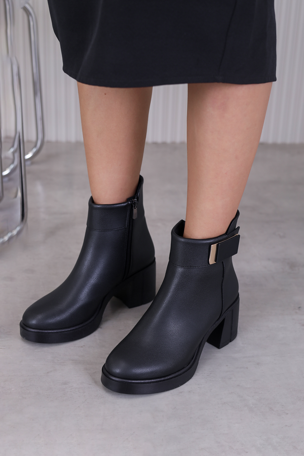 dupa  model 5 cm topuklu yeni sezon kısa bot SIYAH