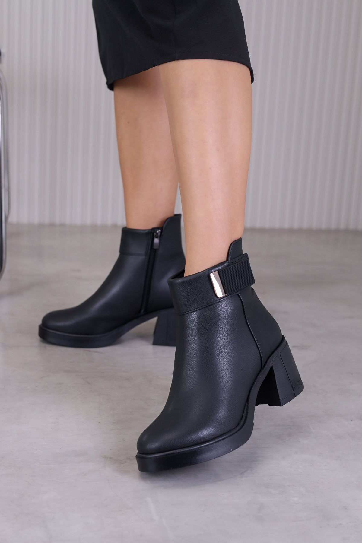 dupa  model 5 cm topuklu yeni sezon kısa bot SIYAH
