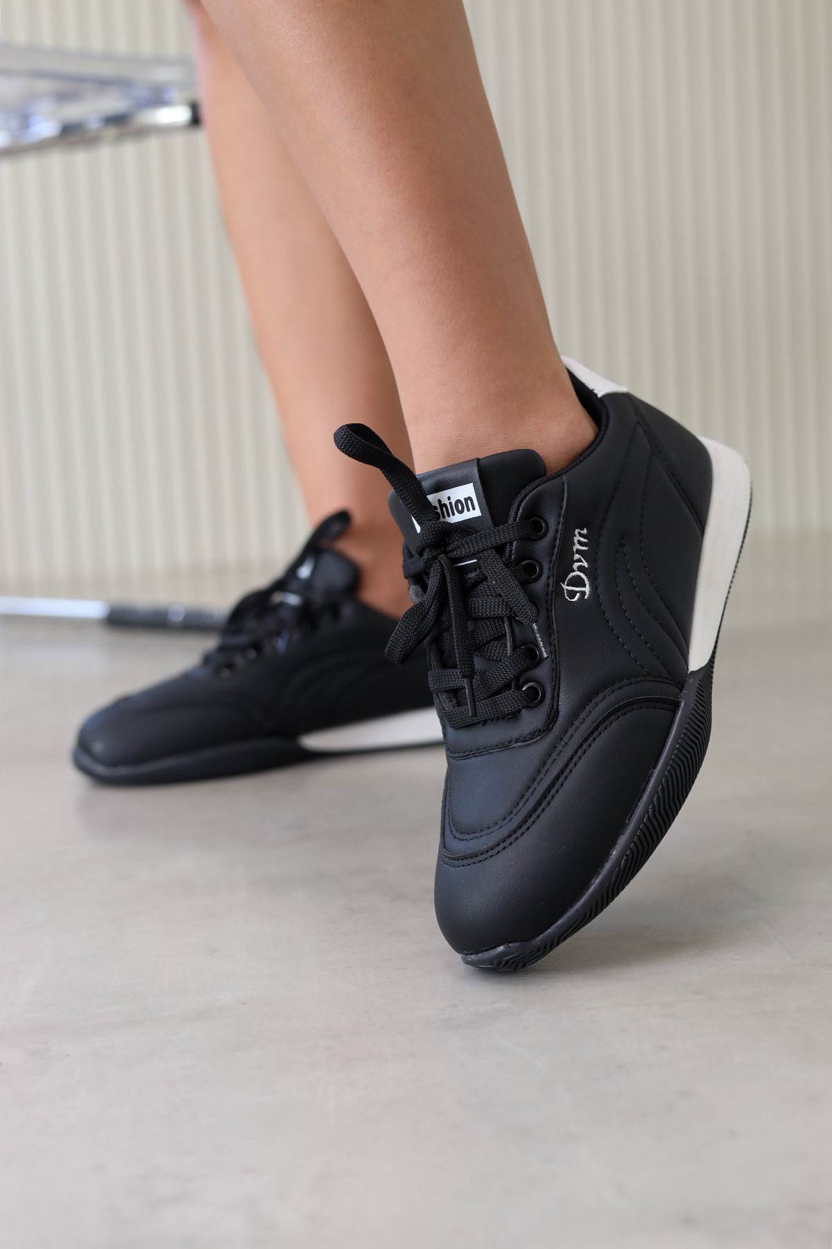 dv155  model 2 cm tabanlı yeni sezon spor ayakkabı SIY.BEY