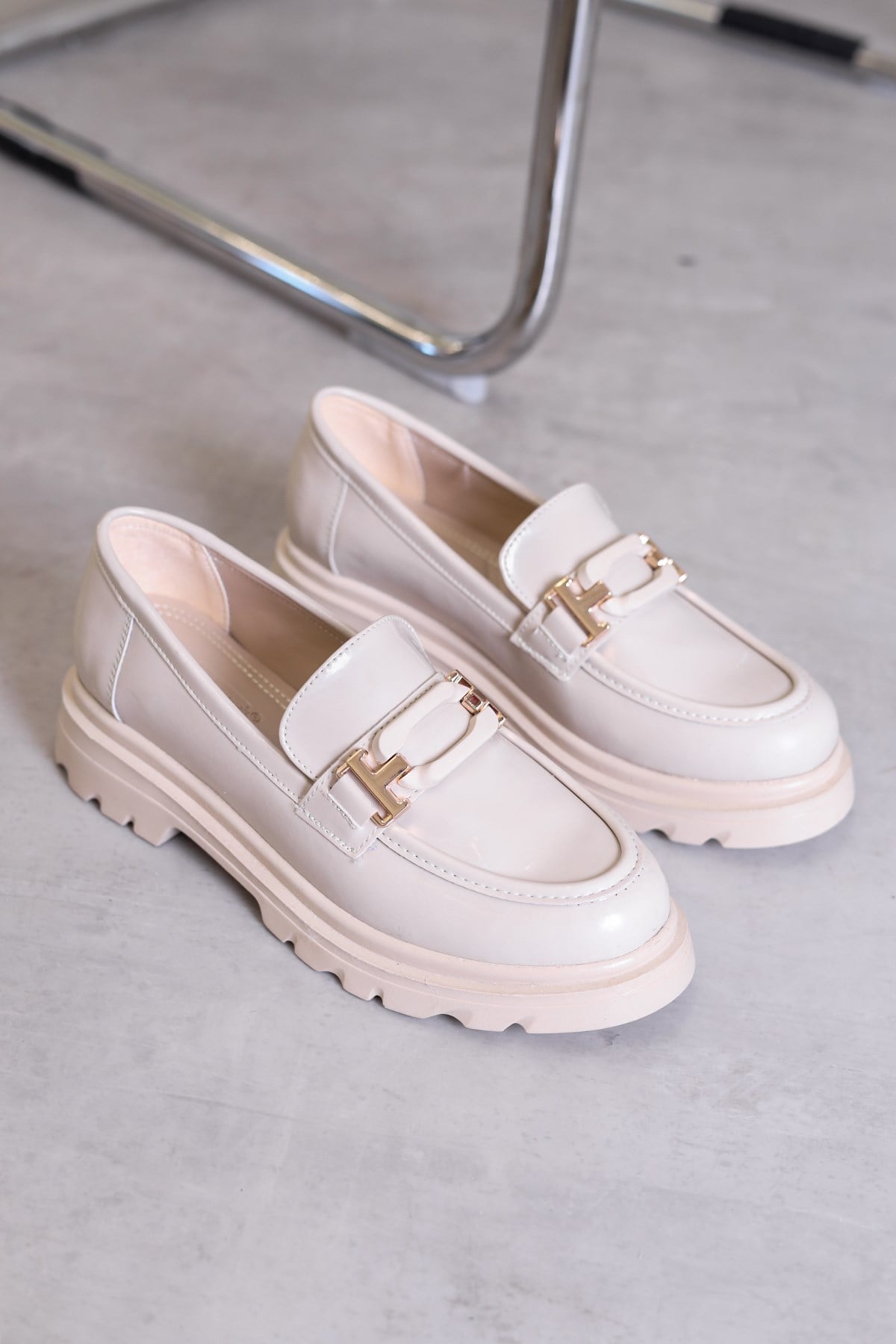 fn69 model 3 cm tabanlı toka detaylı loafer babet ayakkabı TEN.RUGAN