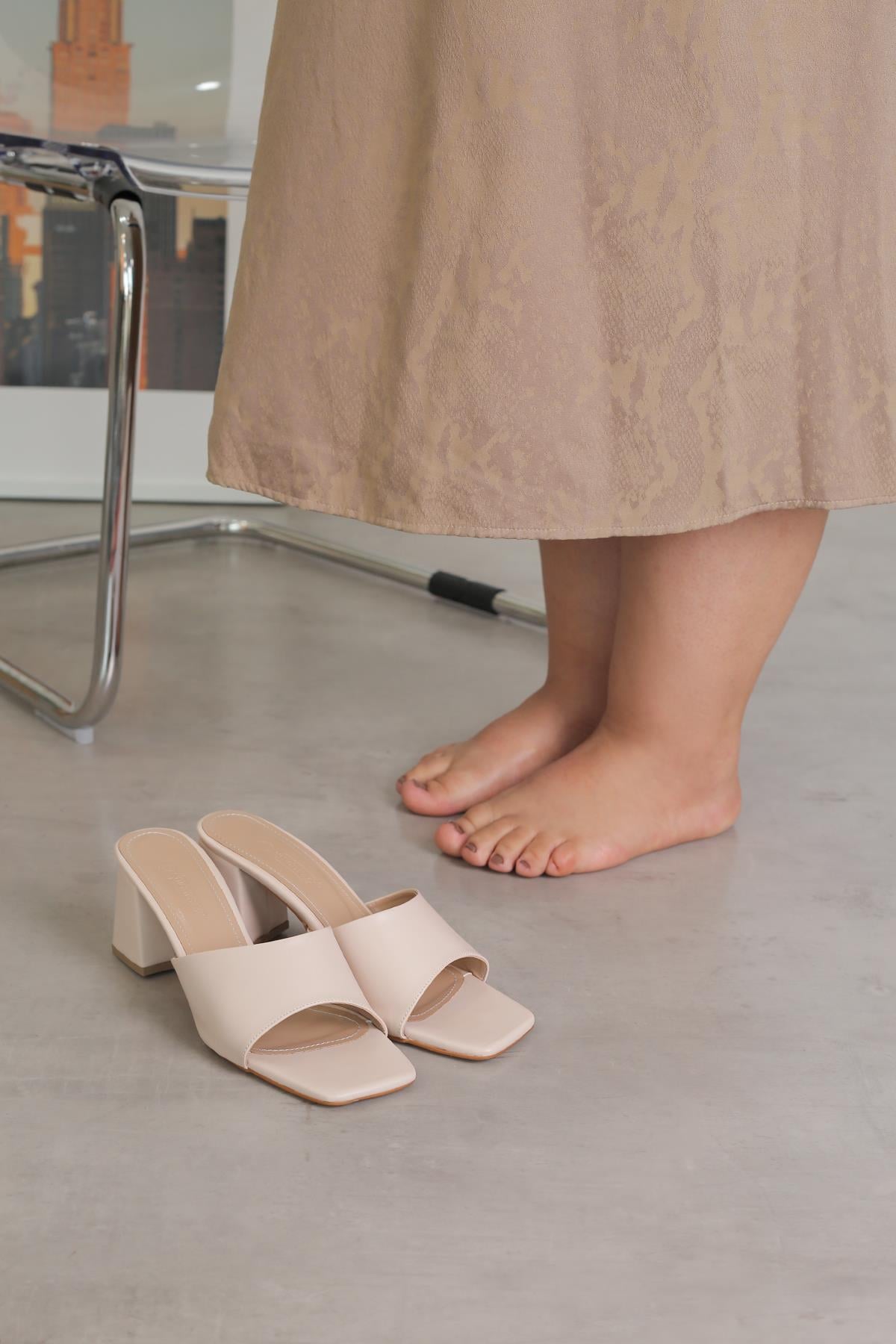 HC1613 MODEL5 CM TOPUKLU TEK BANT  TERLİK  YENİ SEZON TEN