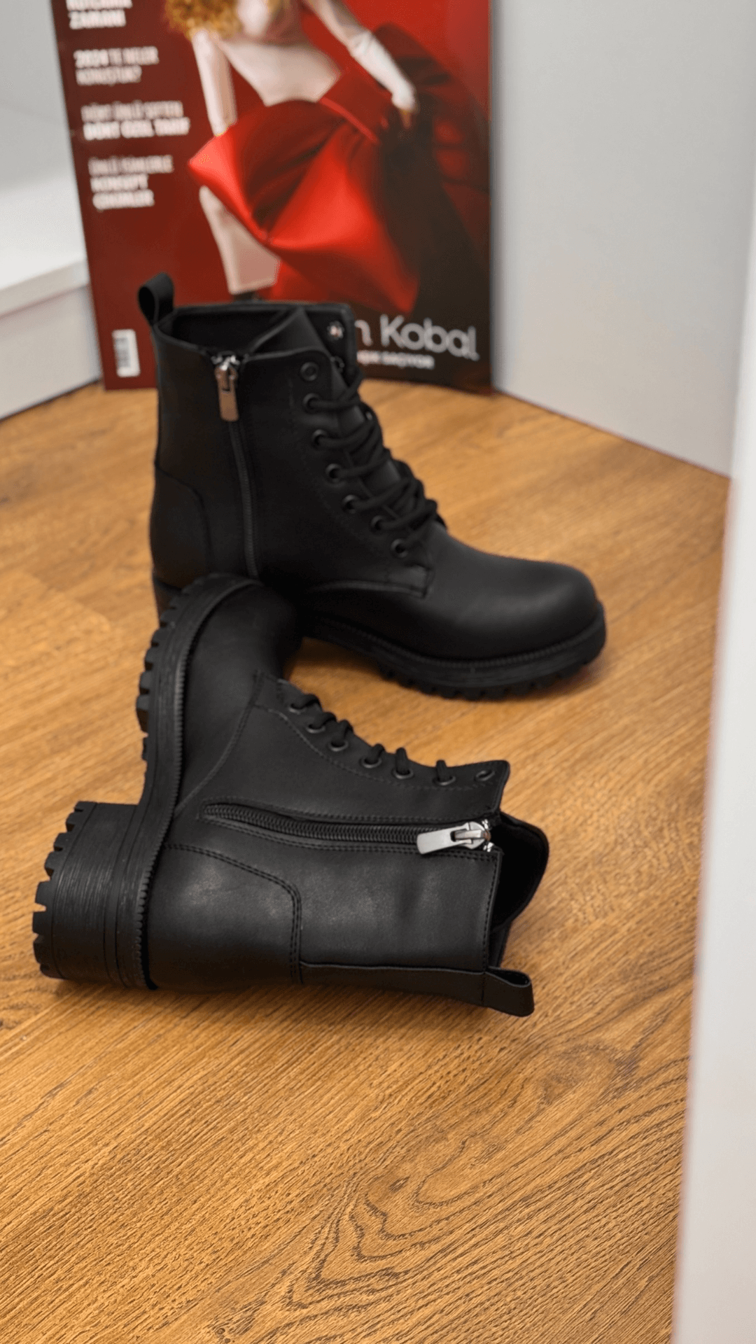 HUVA MODEL 3 TABANLI POSTAL  KISA BOT SIYAH