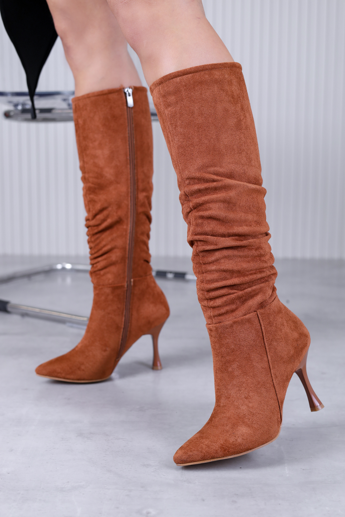 ın2320 model 8 cm topuklu kısa çizme TABA.SUET