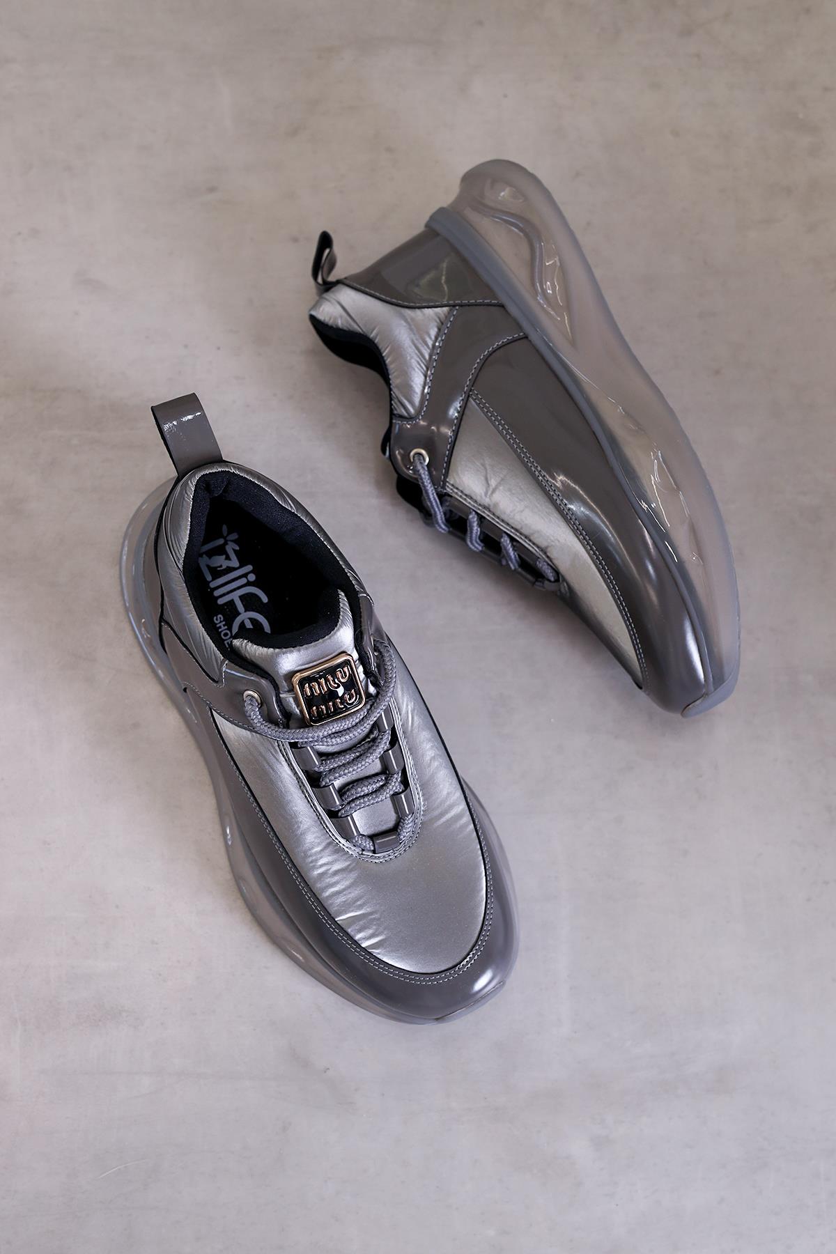 ız397  model 3 cm tabanlı yeni sezon spor ayakkabı GRI