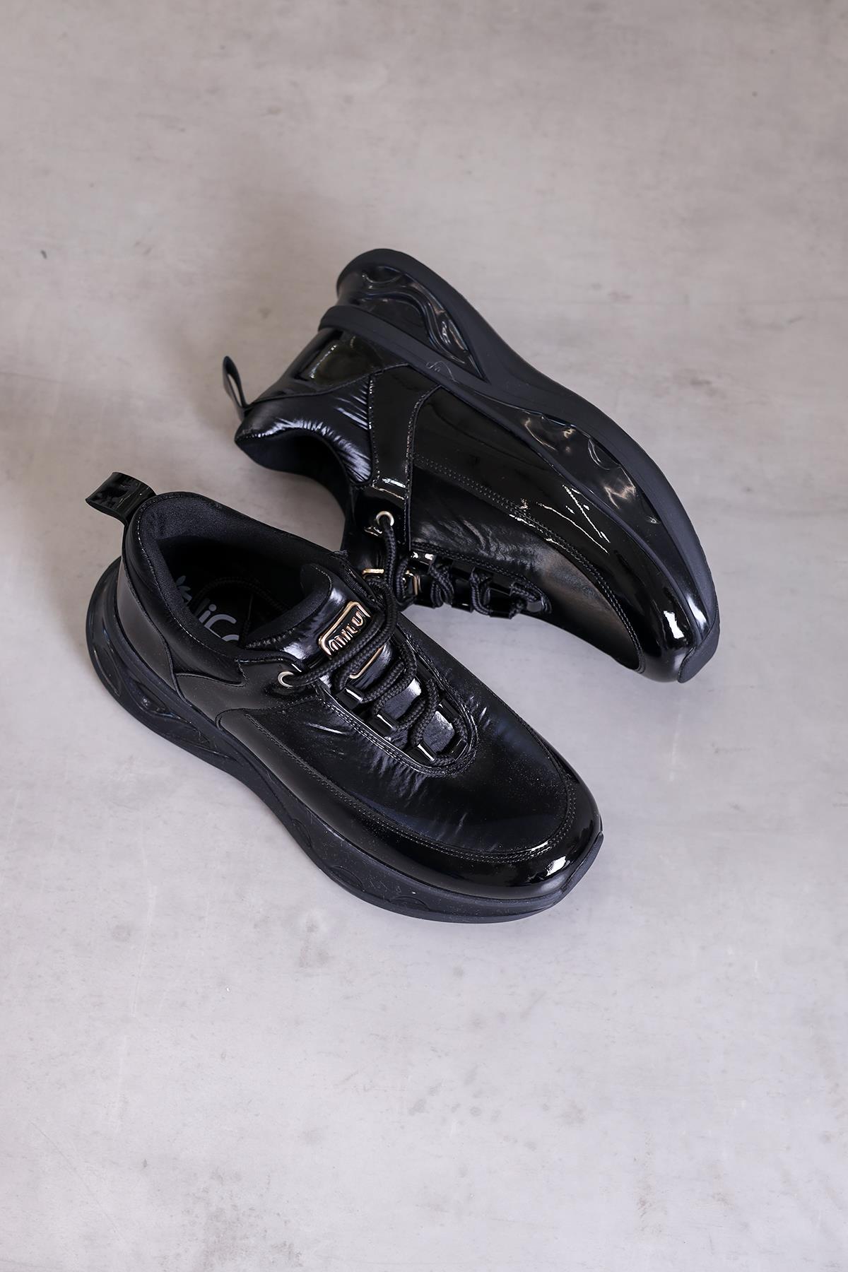 ız397  model 3 cm tabanlı yeni sezon spor ayakkabı SIY.RUGAN