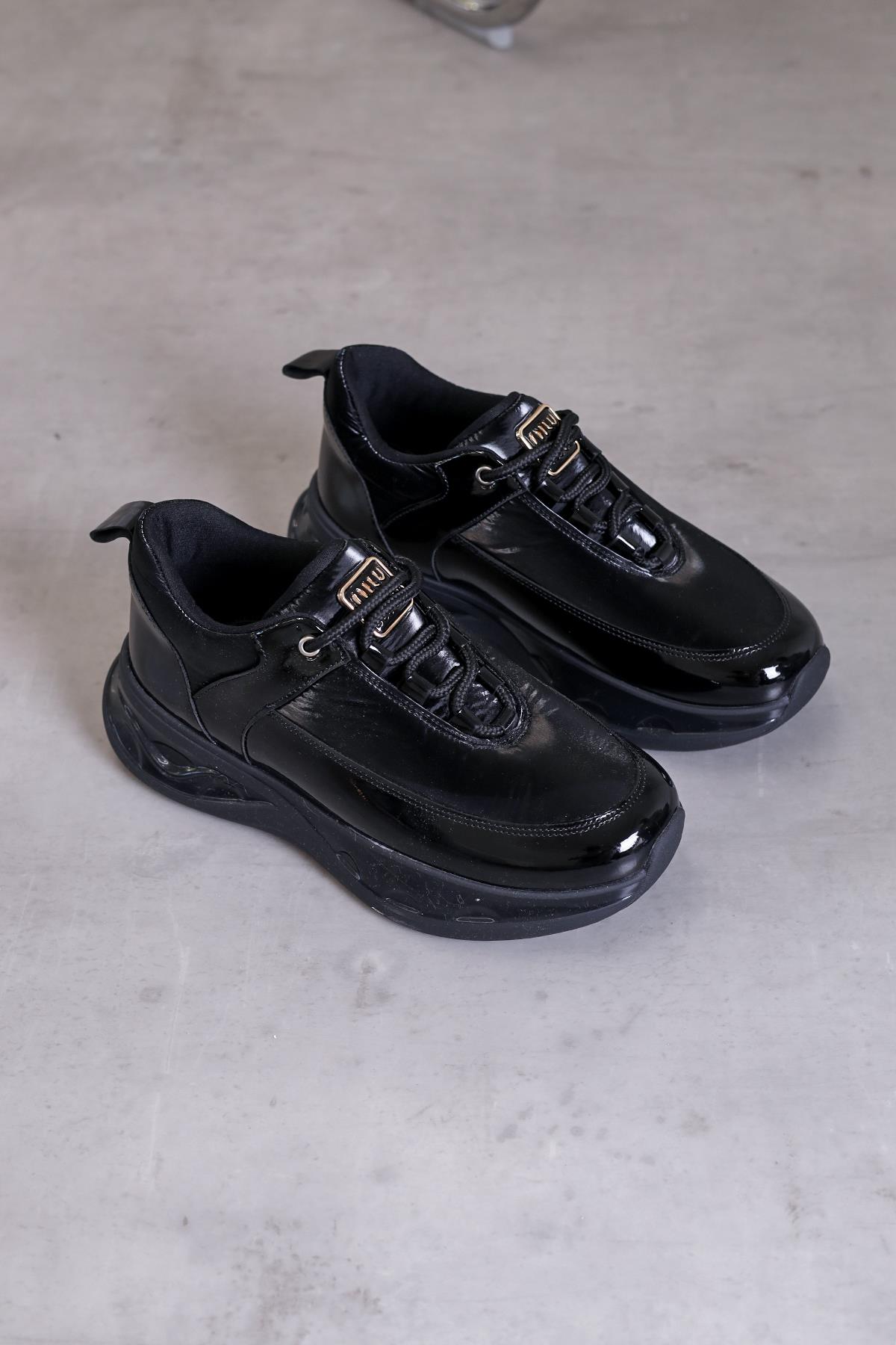 ız397  model 3 cm tabanlı yeni sezon spor ayakkabı SIY.RUGAN