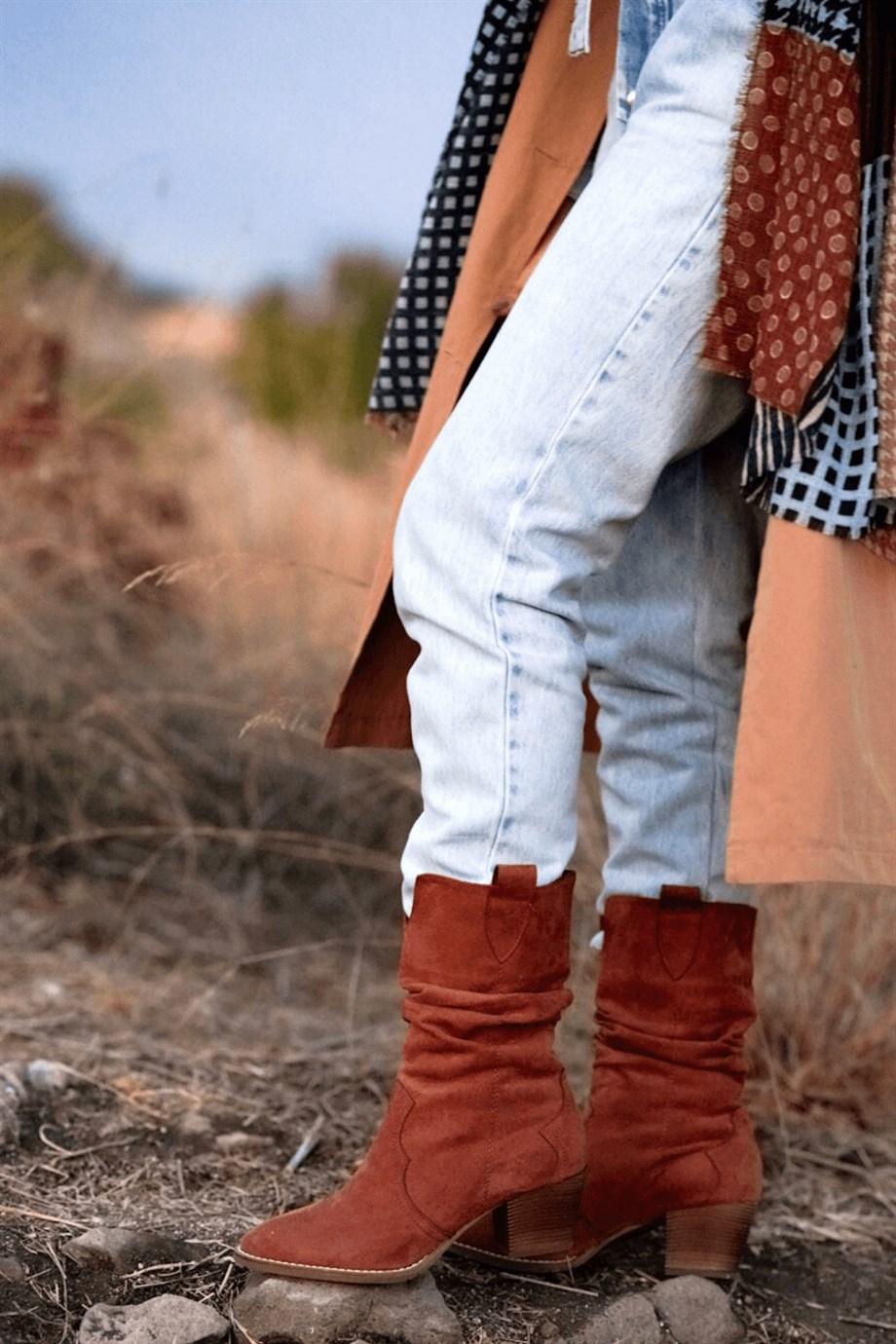 Jemma Model 5 Cm Topuklu Western Kisa Çizme Taba Suet