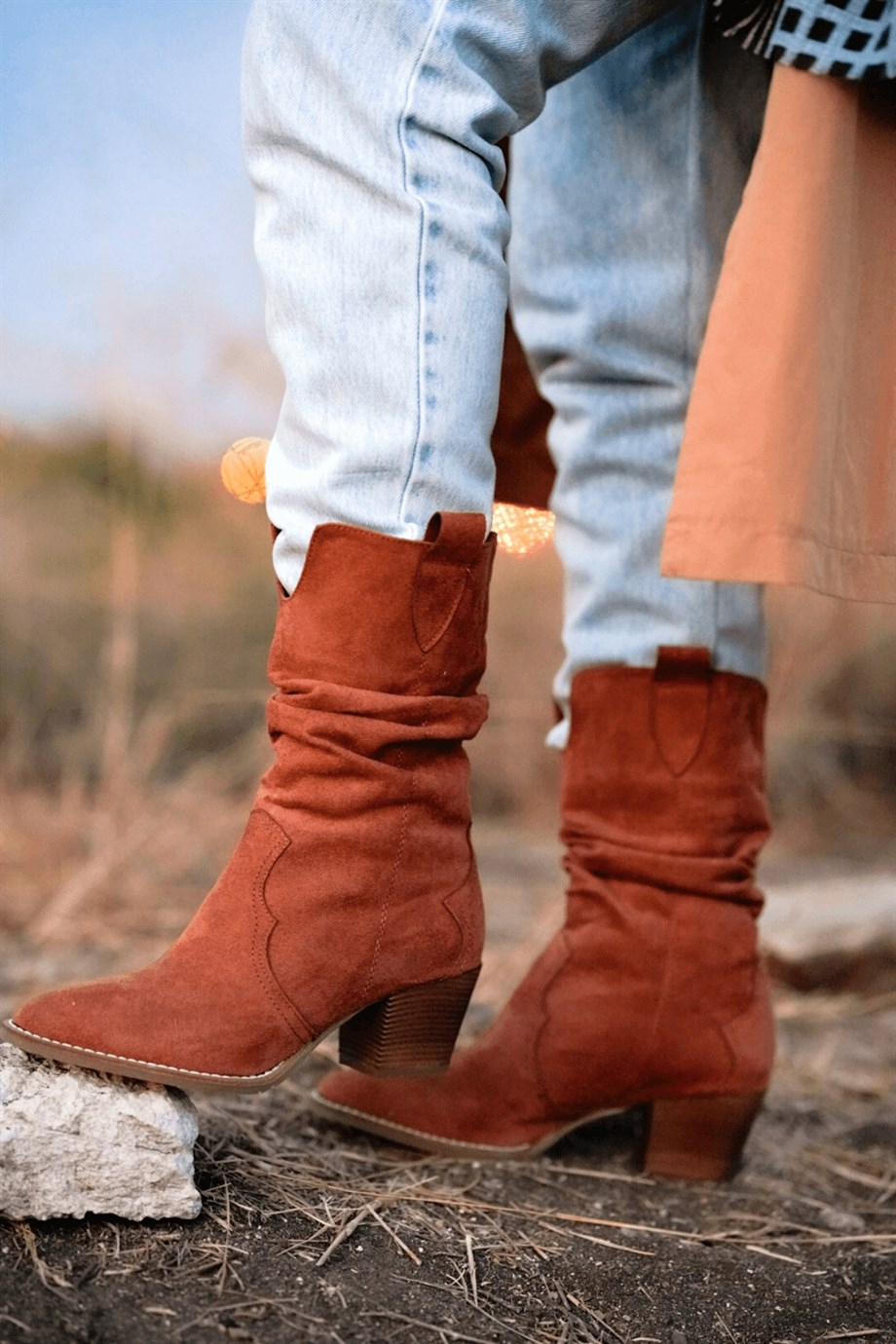 Jemma Model 5 Cm Topuklu Western Kisa Çizme Taba Suet