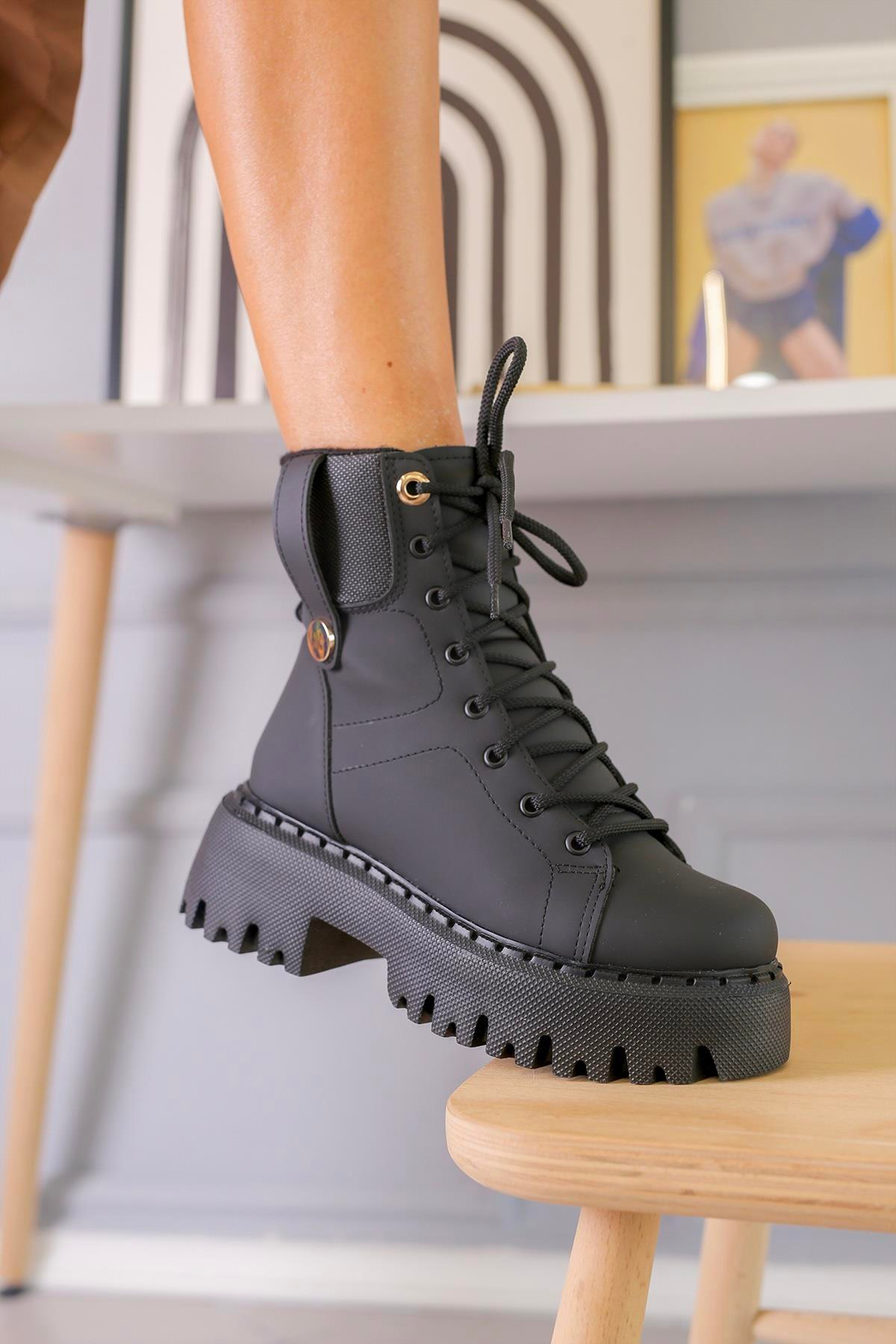 K401 MODEL 5 CM TABANLI POSTAL BOT SIY.MAT