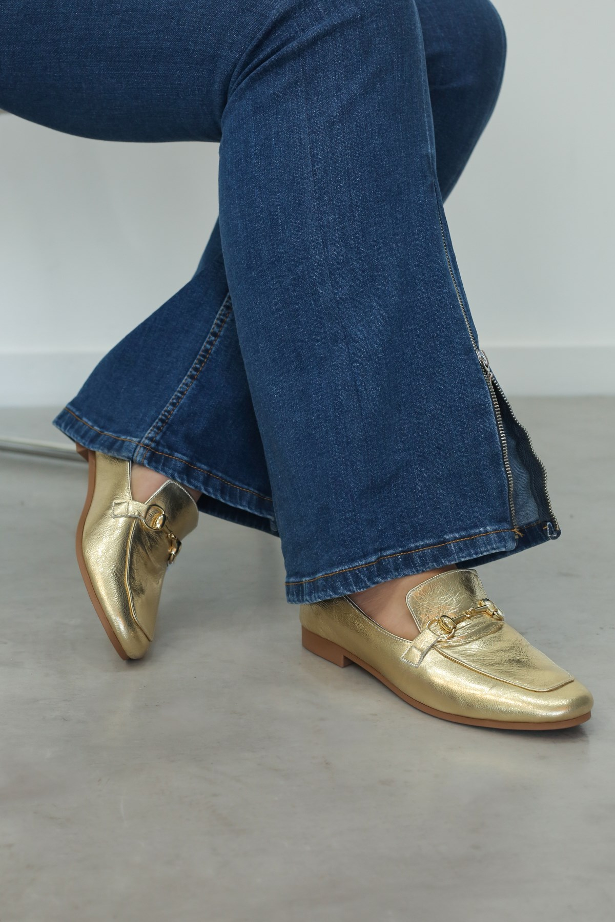 LİZZY MODEL ORJİNAL DERİ TOKA DEAYLI LOAFER BABET ALTIN