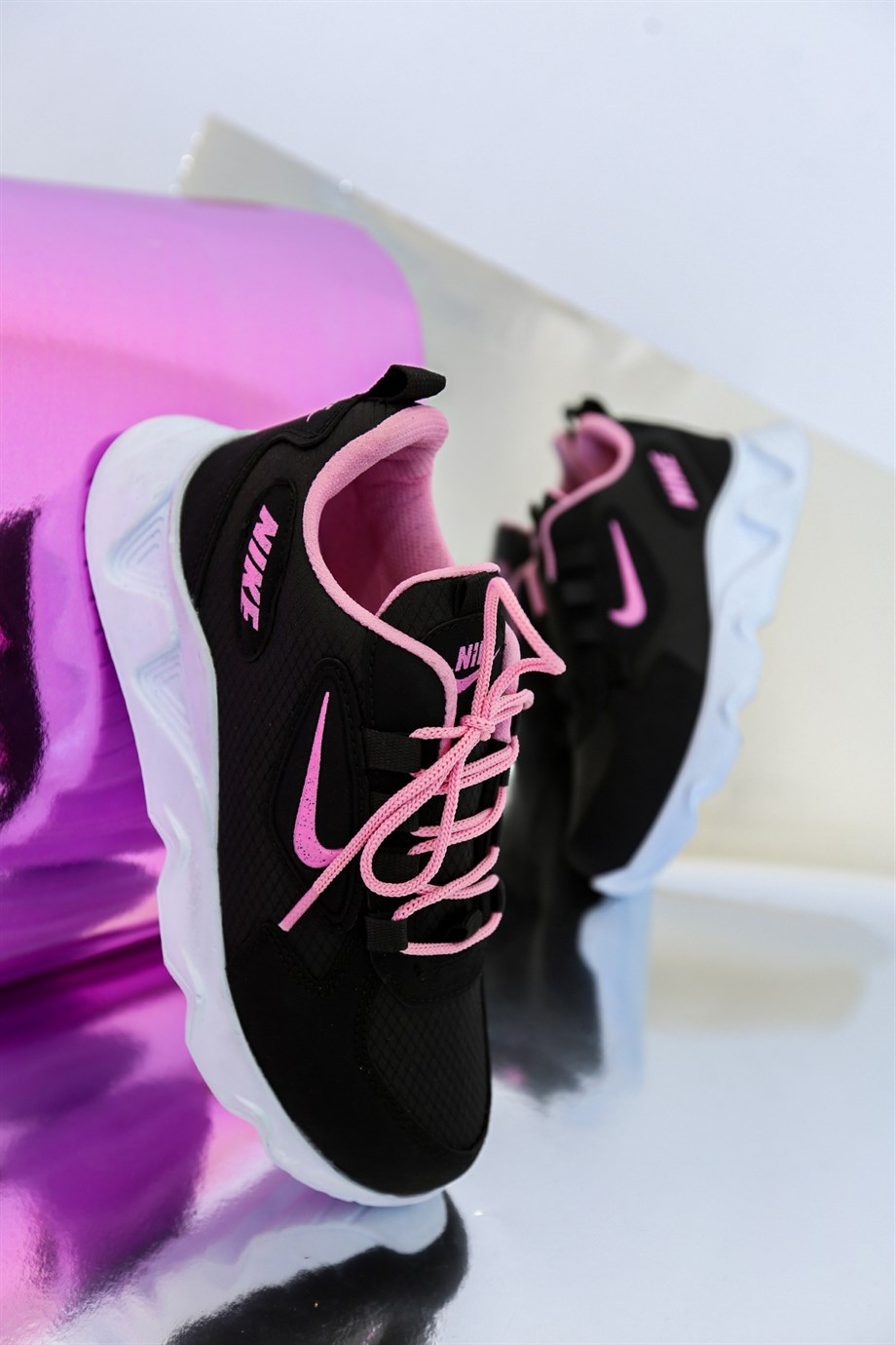 LUFFY MODEL 3 CM TOPUKLU YENİ SEZON SNEAKERS SPOR AYAKKABI SIY.PEMBE