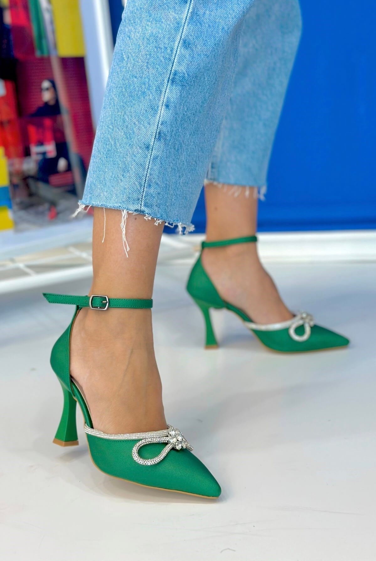LUGA MODEL 8 CM TAŞ DETAYLI YENİ SEZON TOPUKLU AYAKKABI YESIL