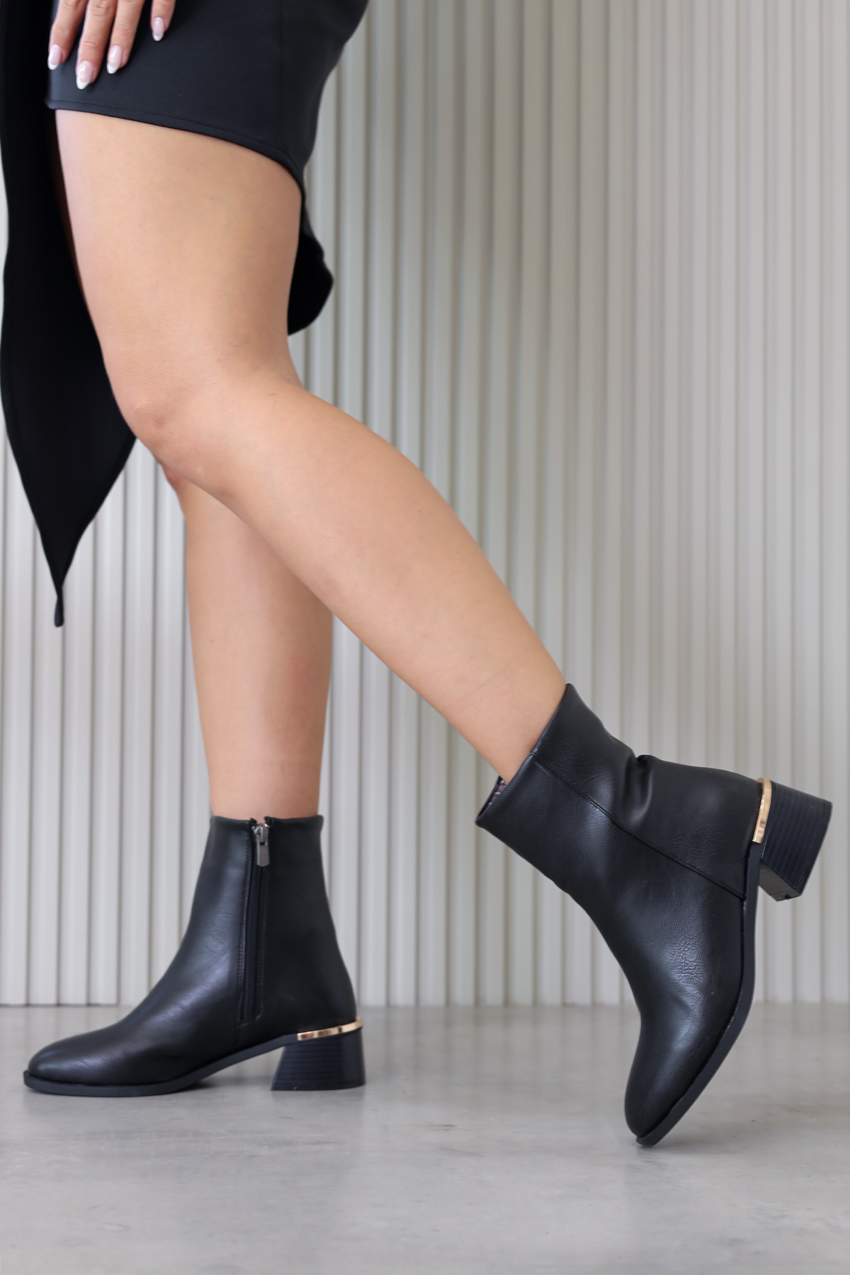 lz100 model 3 cm topuklu kısa yenisezon bot SIYAH