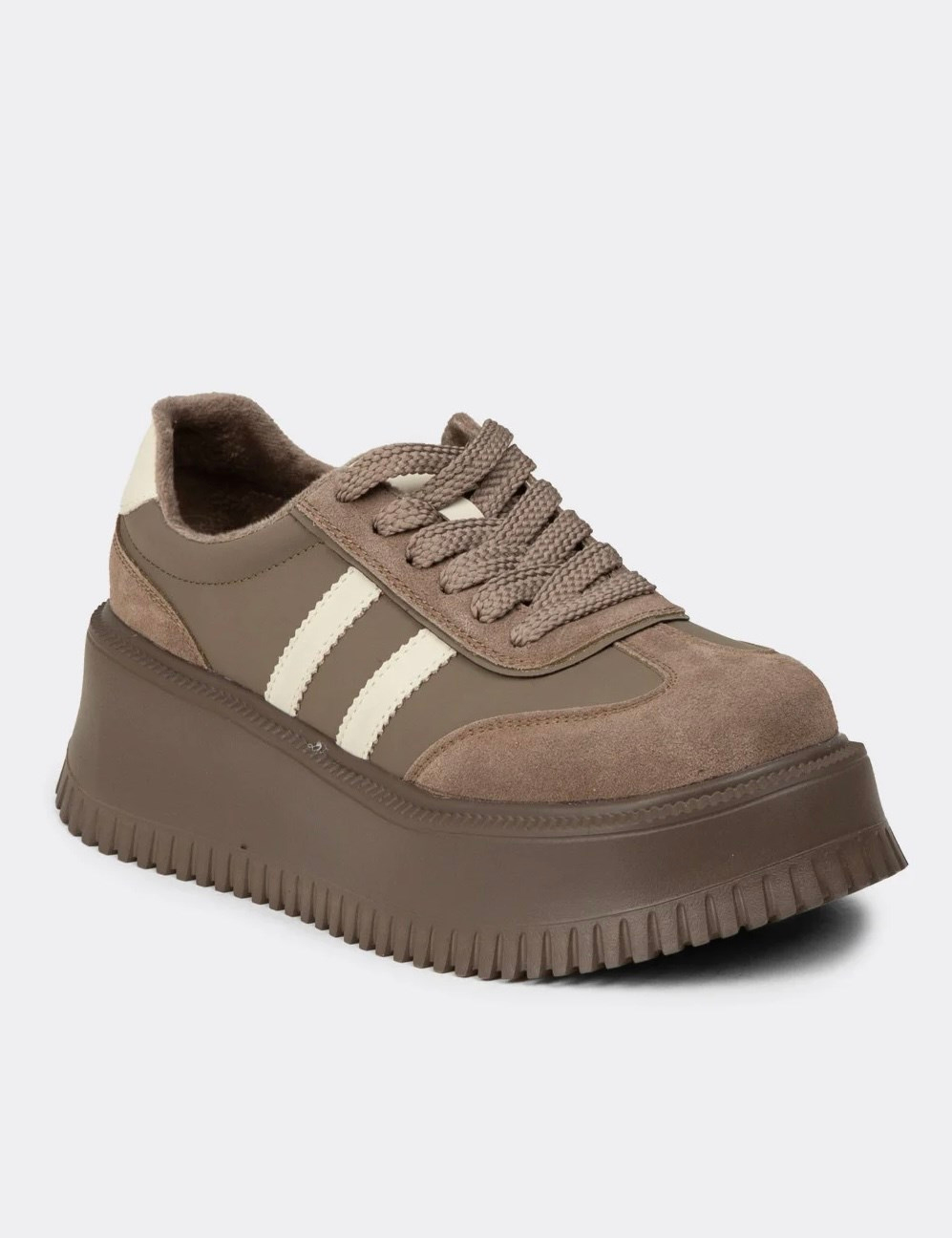 minda model 6 cm platform detaylı yeni sezon spor ayakkabı KAHVE