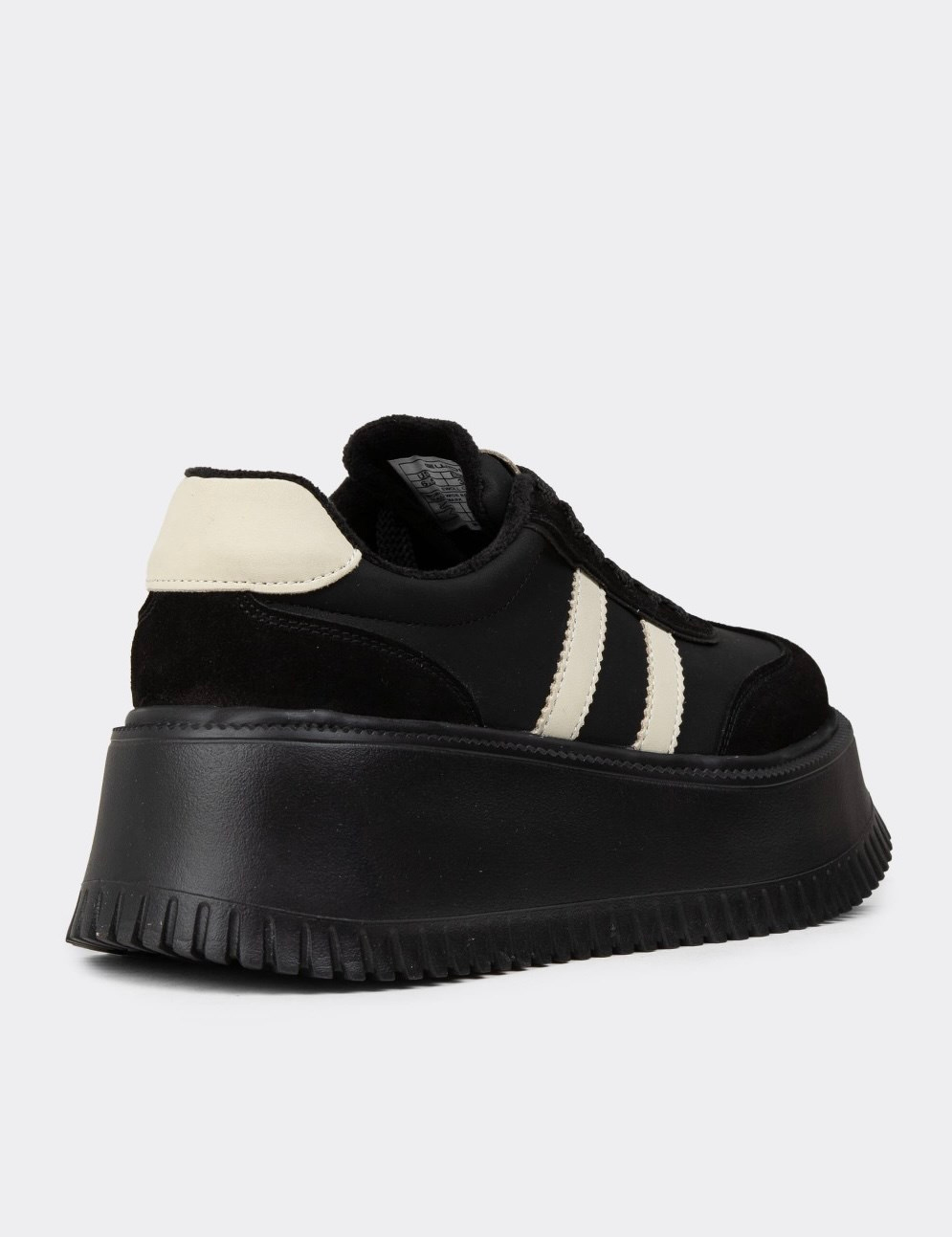 minda model 6 cm platform detaylı yeni sezon spor ayakkabı SIYAH